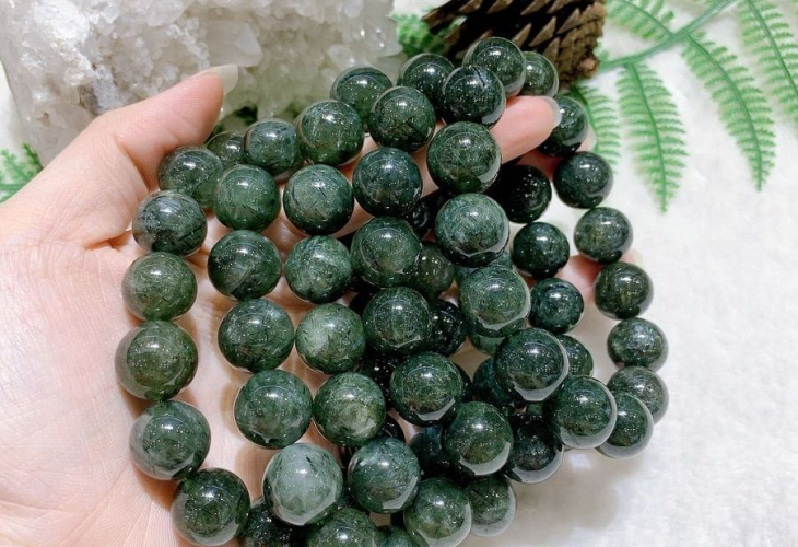 Hướng dẫn cách lựa chọn trang sức phong thủy cho người mệnh Mộc