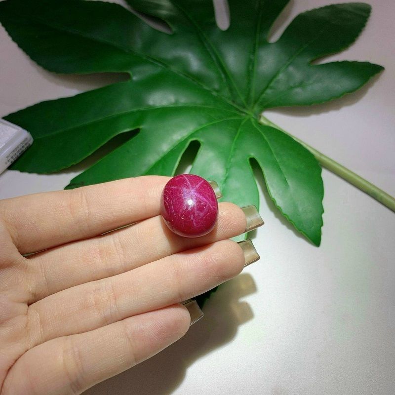 mat_da_ruby_sao_viet_nam