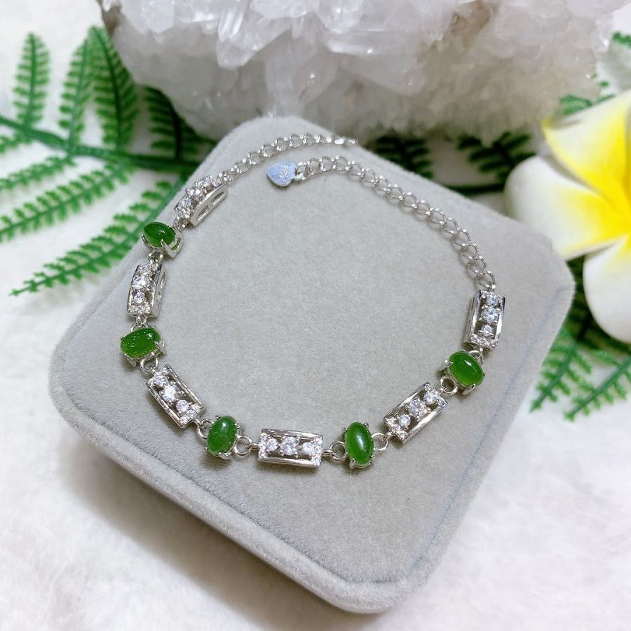 trang_suc_da_ngoc_bich