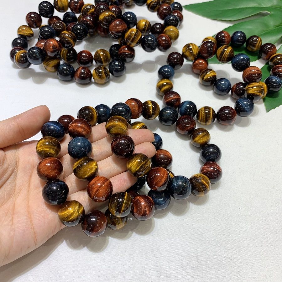 vong_tay_da_thach_anh_mat_ho_1