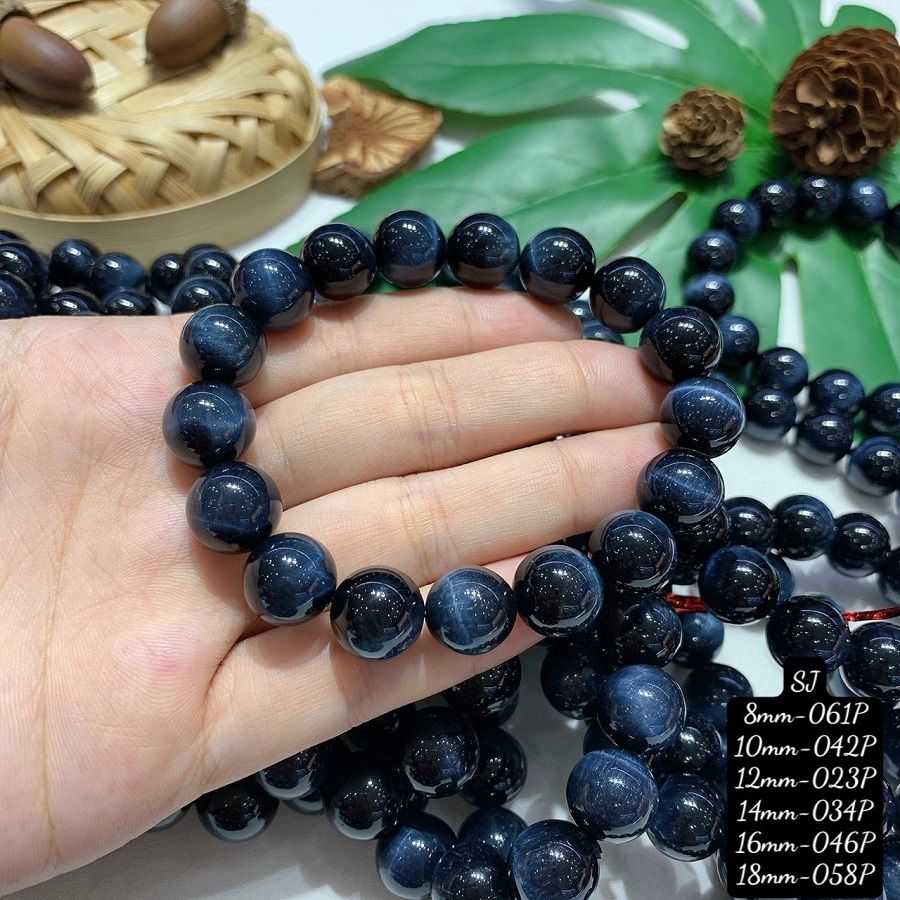 vong_tay_da_thach_anh_mat_ho_3