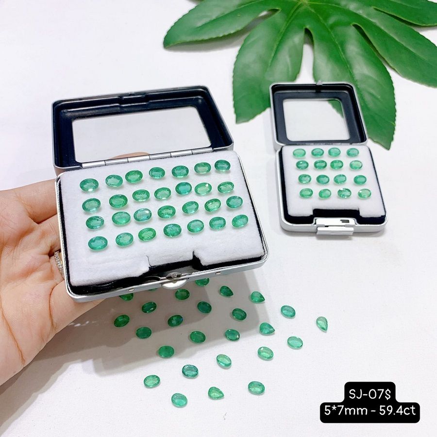 Trang_suc_da_Emerald_1