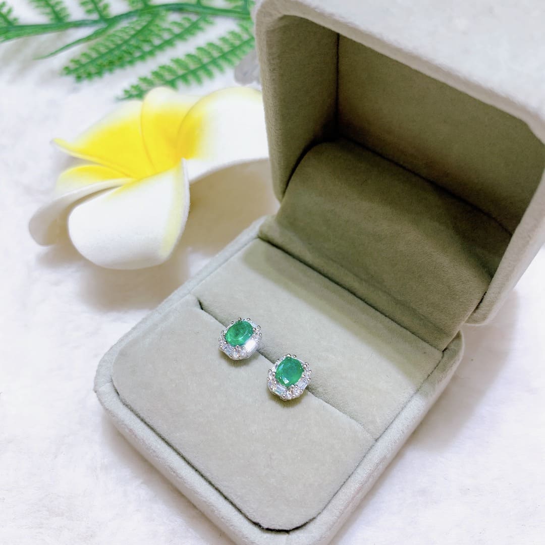 Bông Tai Đá Emerald 4*5mm Bạc 925 - EEM006