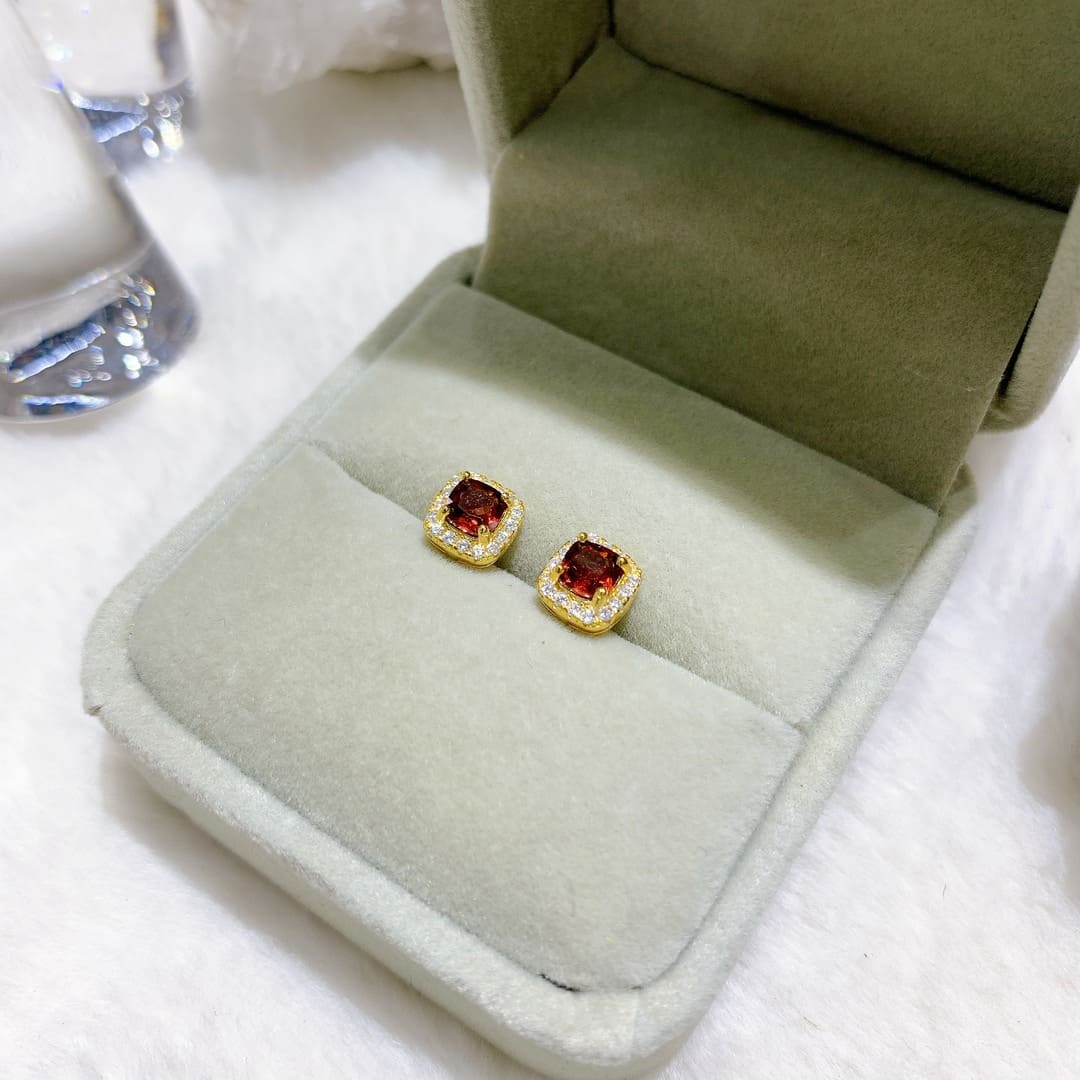 Hoa Tai Đá Garnet  4mm Bạc 925 - EGN17