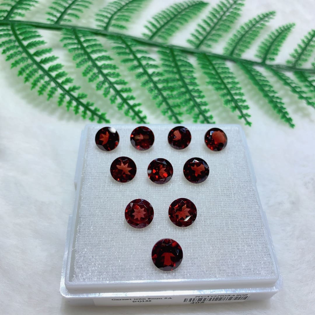 Mặt Đá Garnet Đỏ 5A Hình Tròn Size 7mm