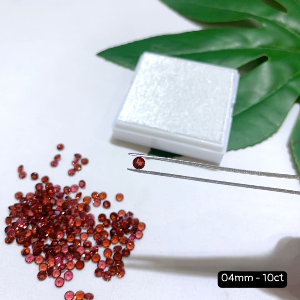 Tấm 10 Viên Garnet Đỏ 5A Hình Tròn Size 4mm