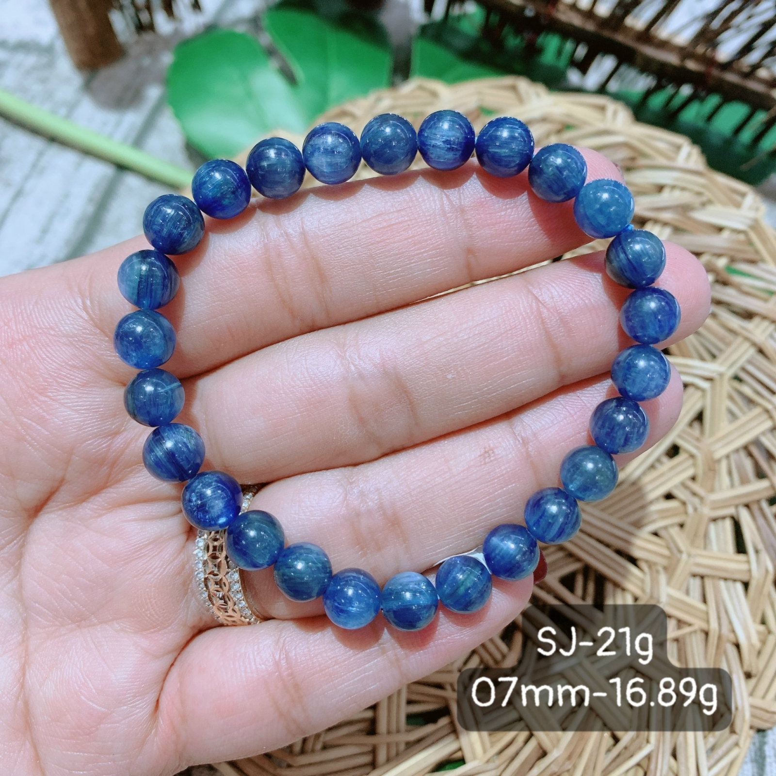 Chuỗi Đeo Tay Kyanite 4A Size 7mm