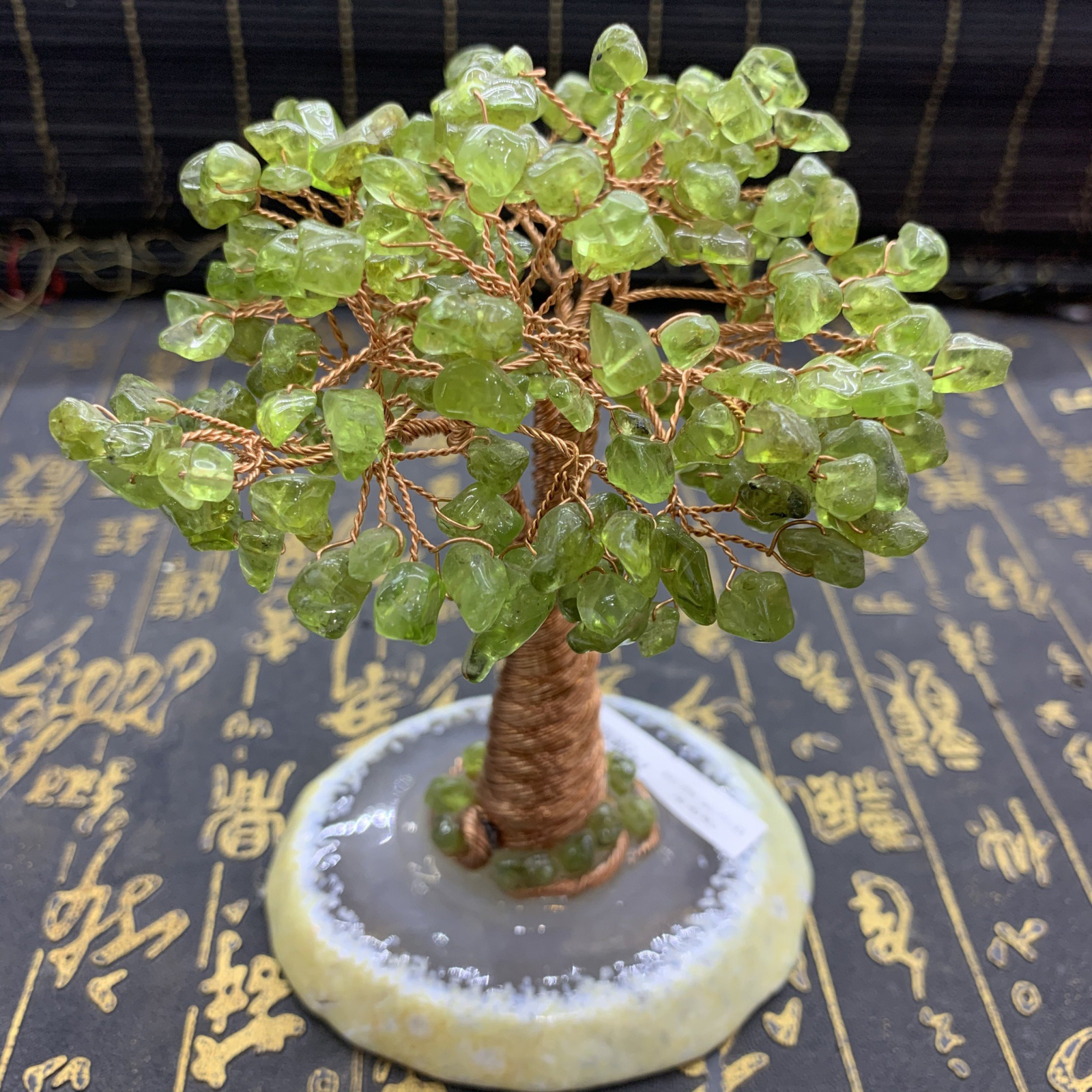 Cây Tài Lộc Đá Peridot Cao Cấp  (KT: 12cm*10cm*15cm)