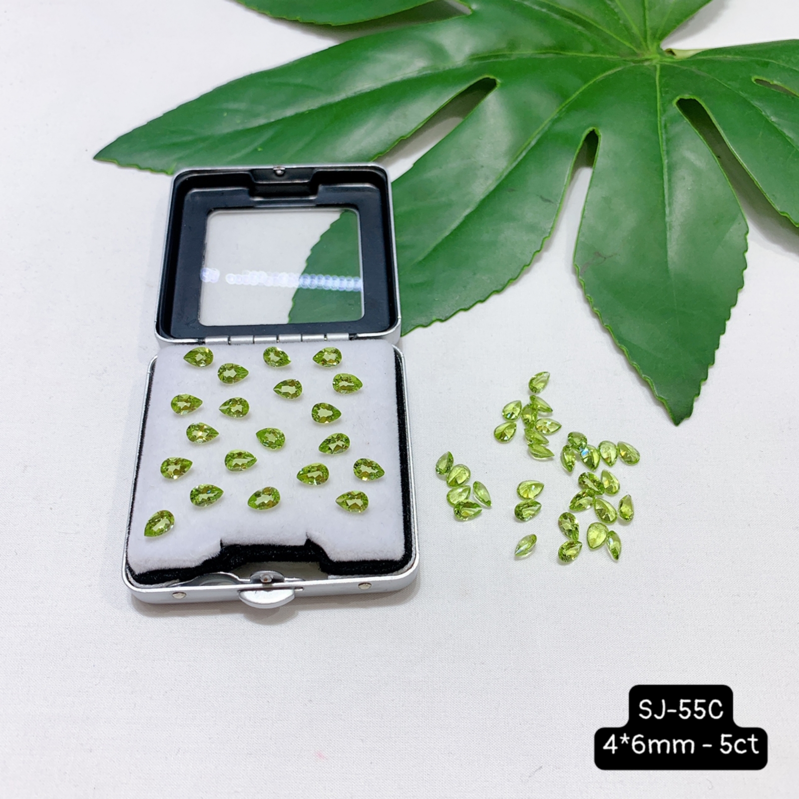 Mặt Đá Peridot Kiểu Giọt Nước Size 4*6mm