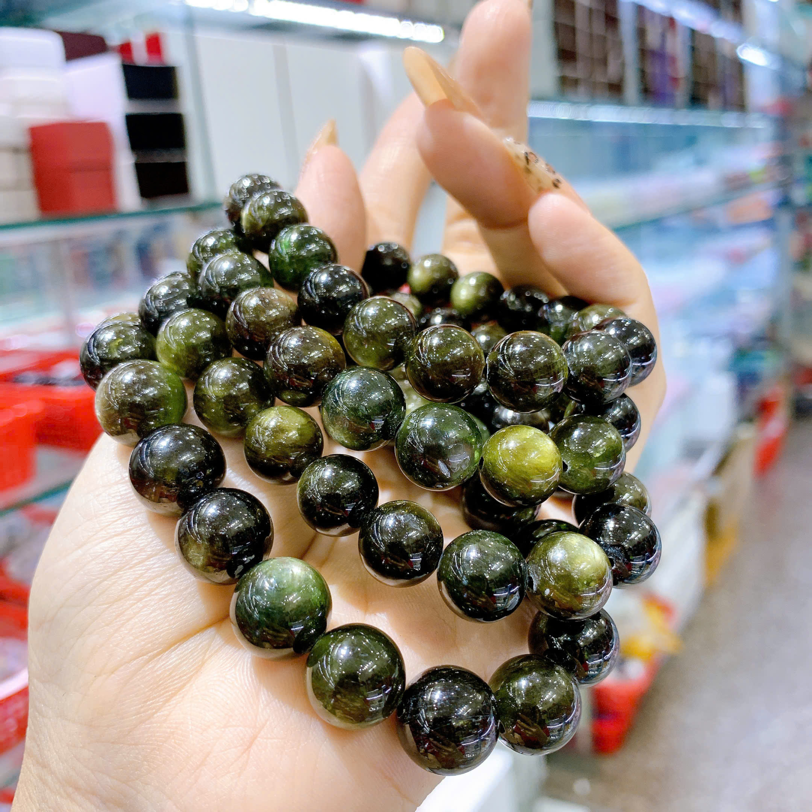 Vòng đá Sapphire thiên nhiên ánh titan cao cấp 9mm