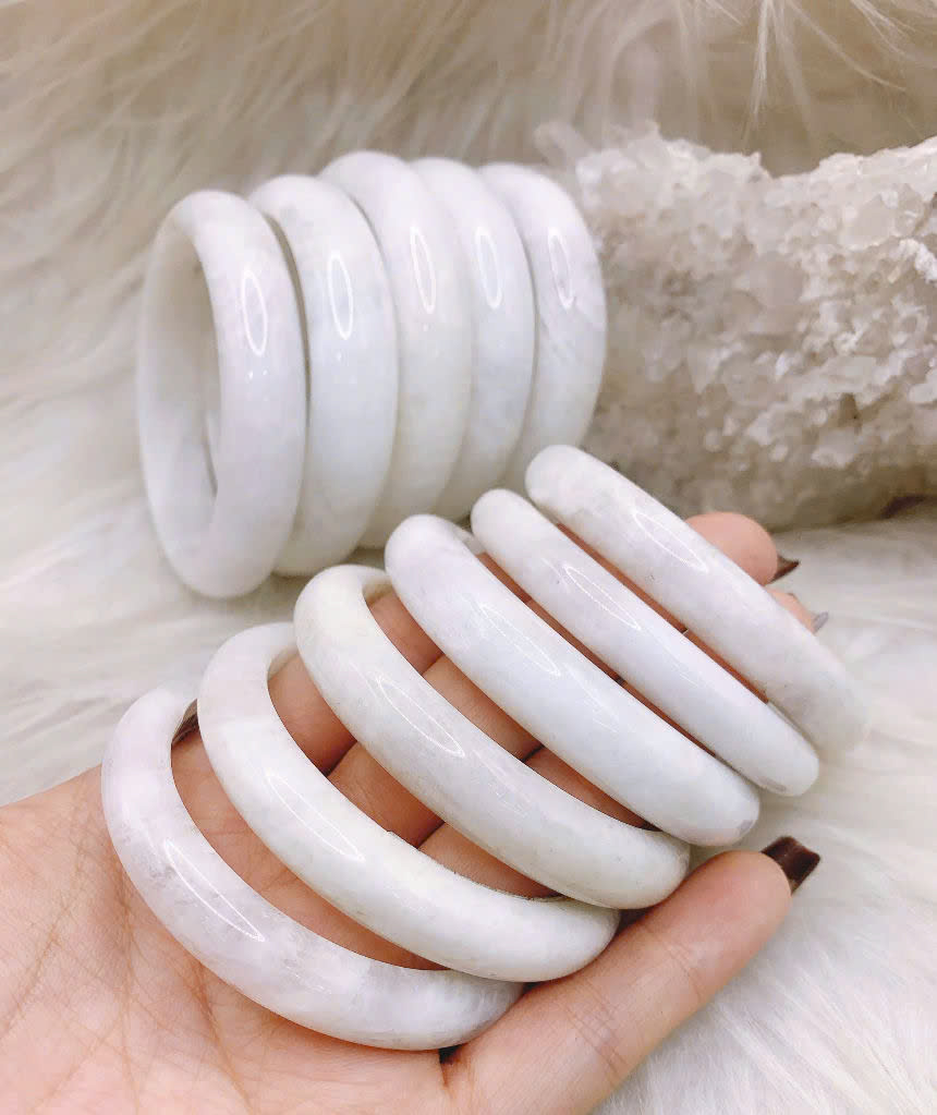 Vòng Kiềng đá Mặt Trăng ( MoonStone ) size 51-58mm