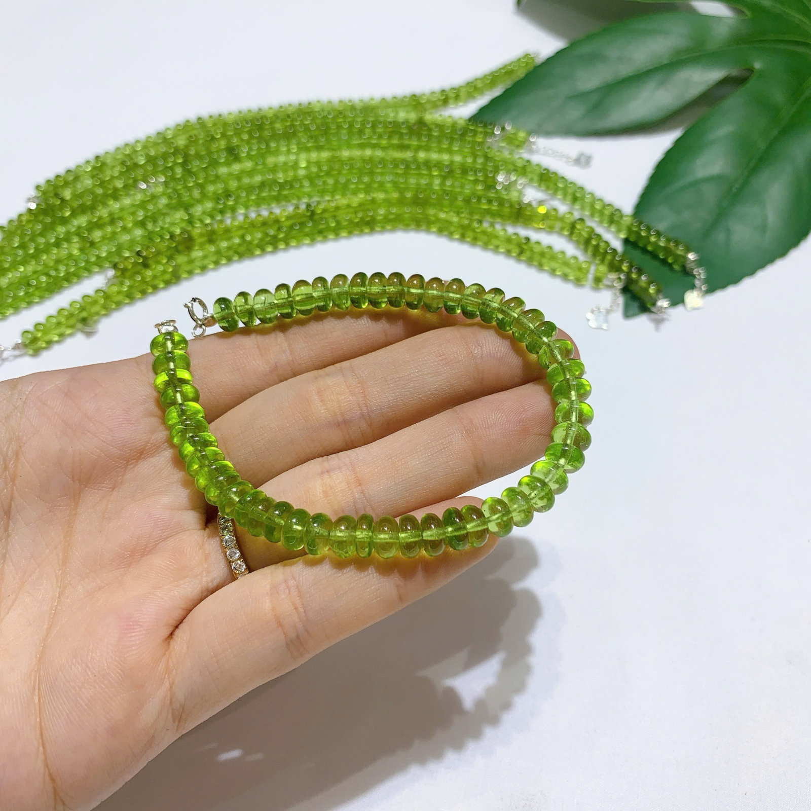 Lắc Tay Đá Peridot hạt bầu 5A size 7mm