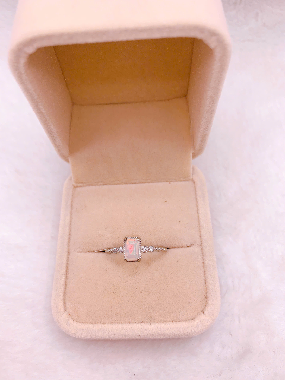 Nhẫn đá Opal - RBO378