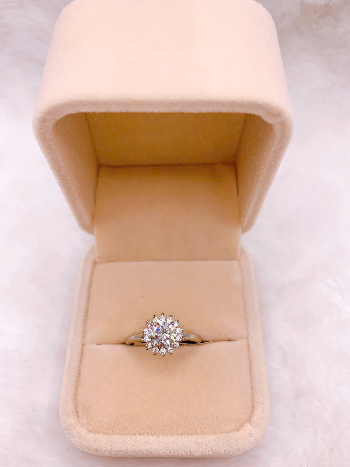 Nhẫn bạc Đính Đá Moissanite - RMO092
