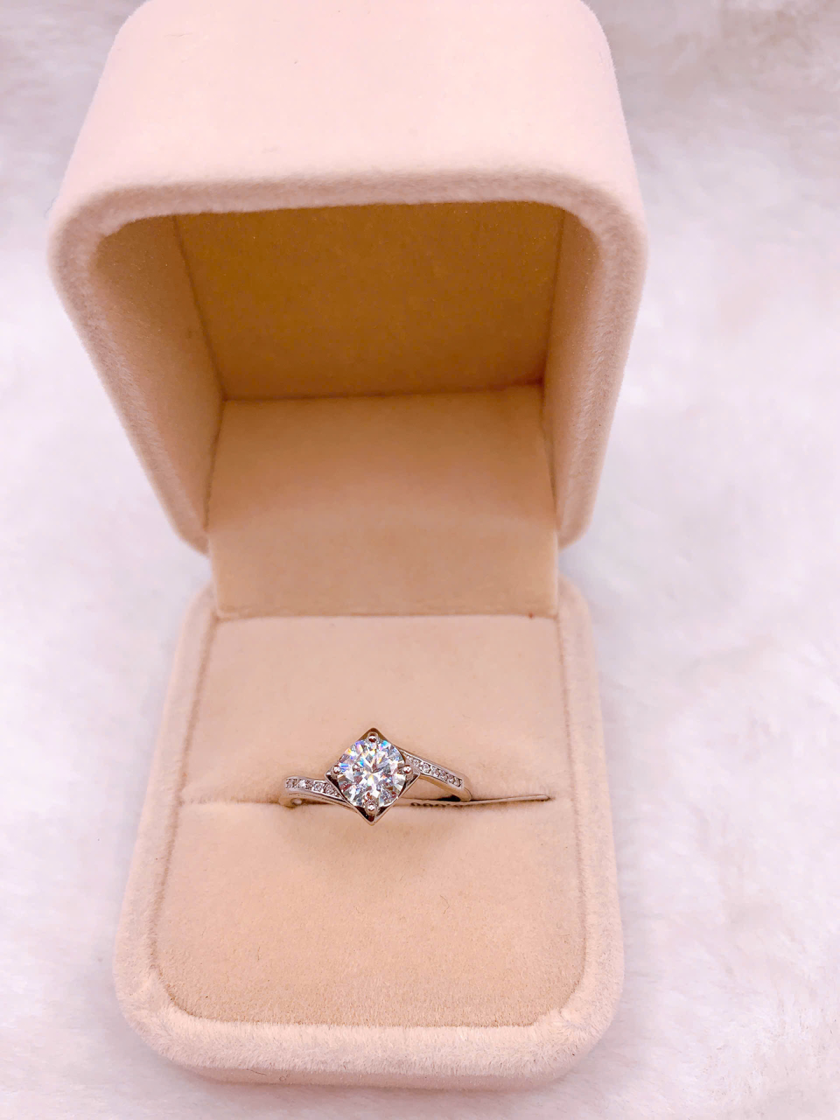 Nhẫn bạc Đính Đá Moissanite - RMO162