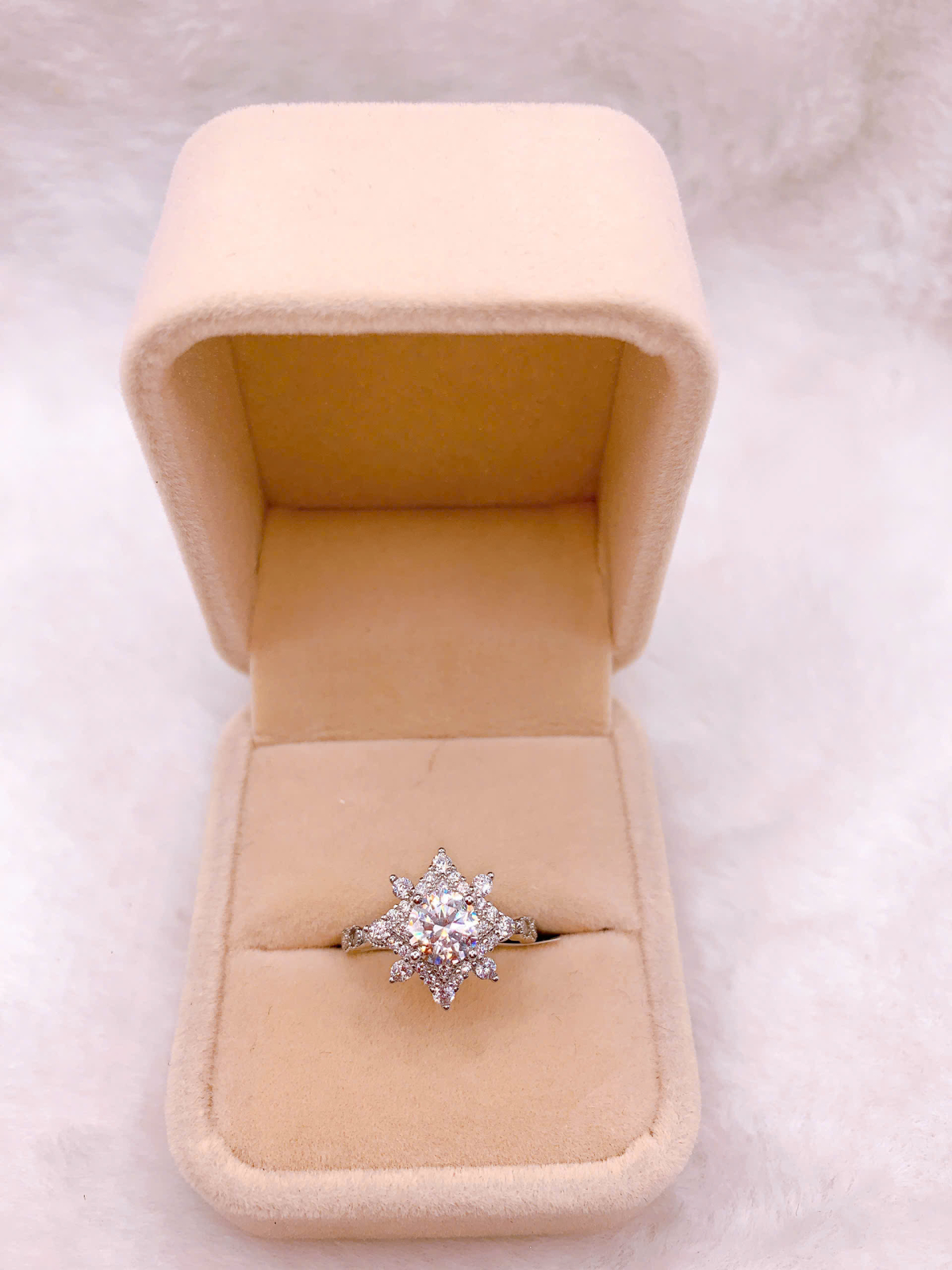 Nhẫn bạc Đính Đá Moissanite - RMX075