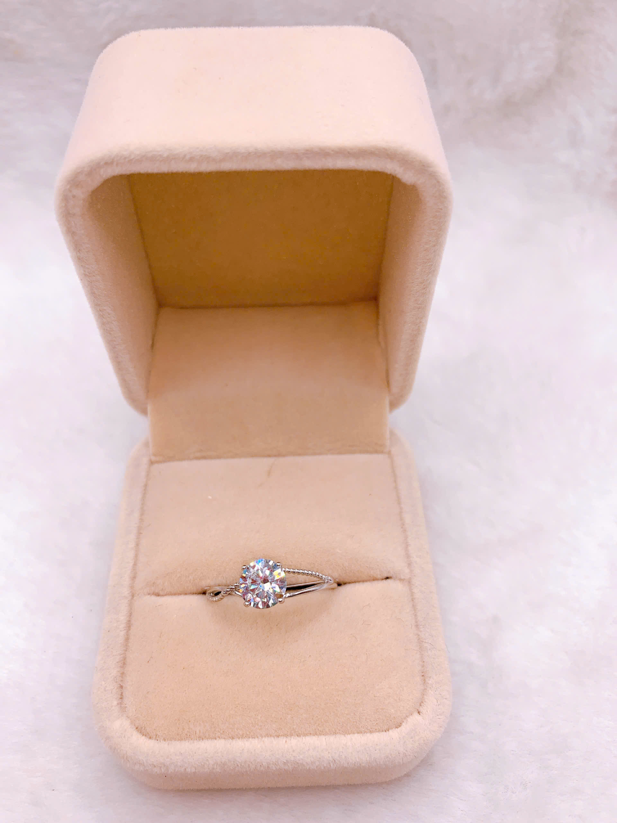 Nhẫn bạc Đính Đá Moissanite - RMO292