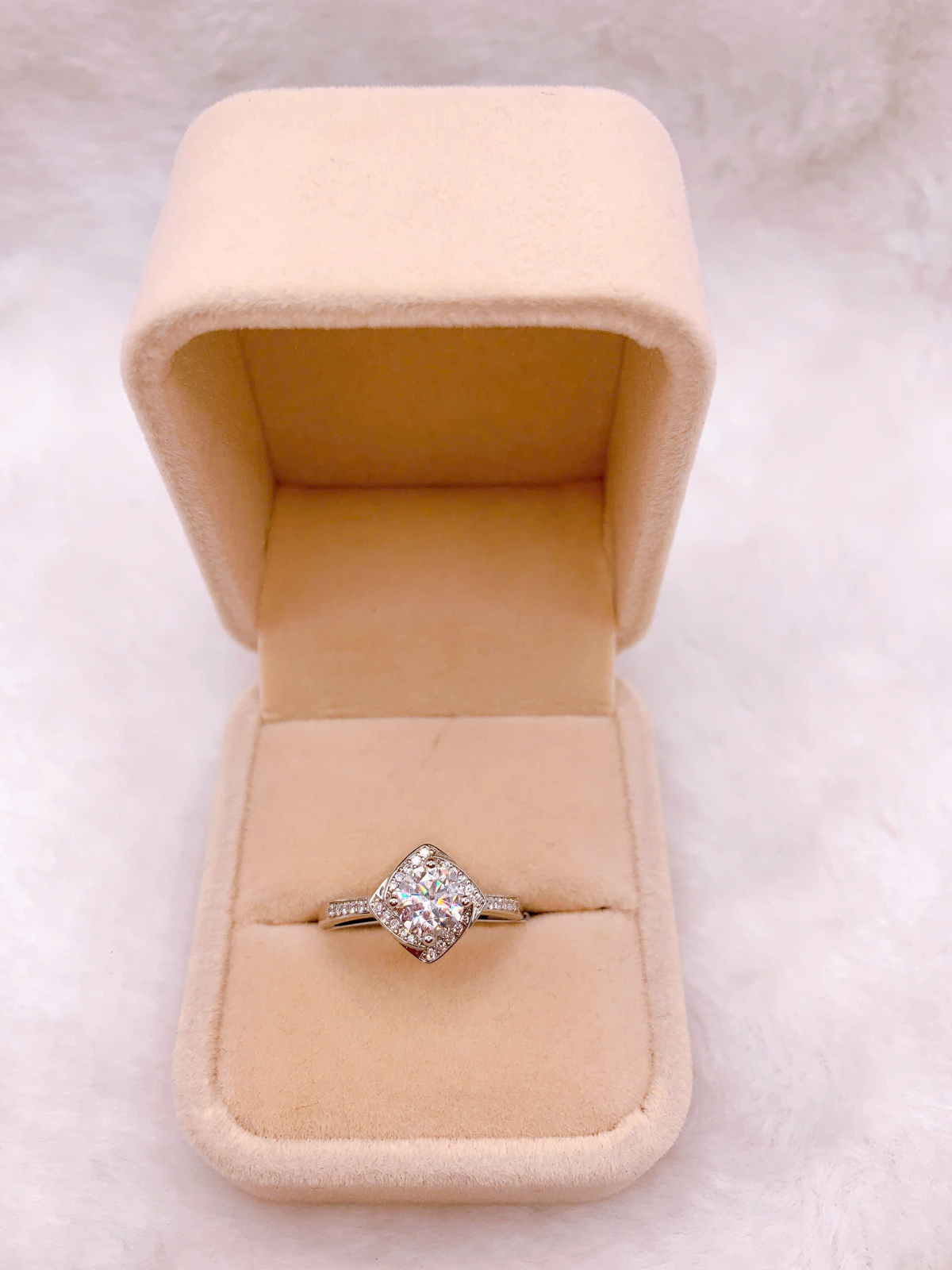 Nhẫn bạc Đính Đá Moissanite - RMX096