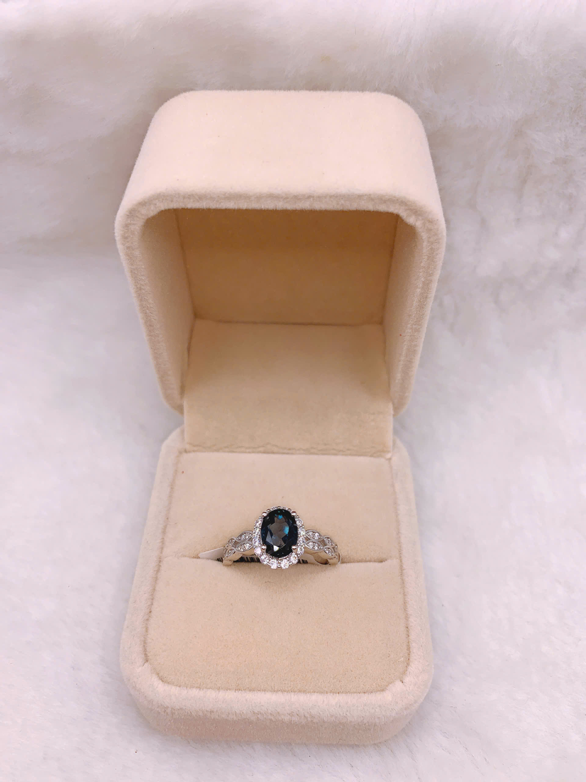 Nhẫn Topaz Bạc 925 - RBT195