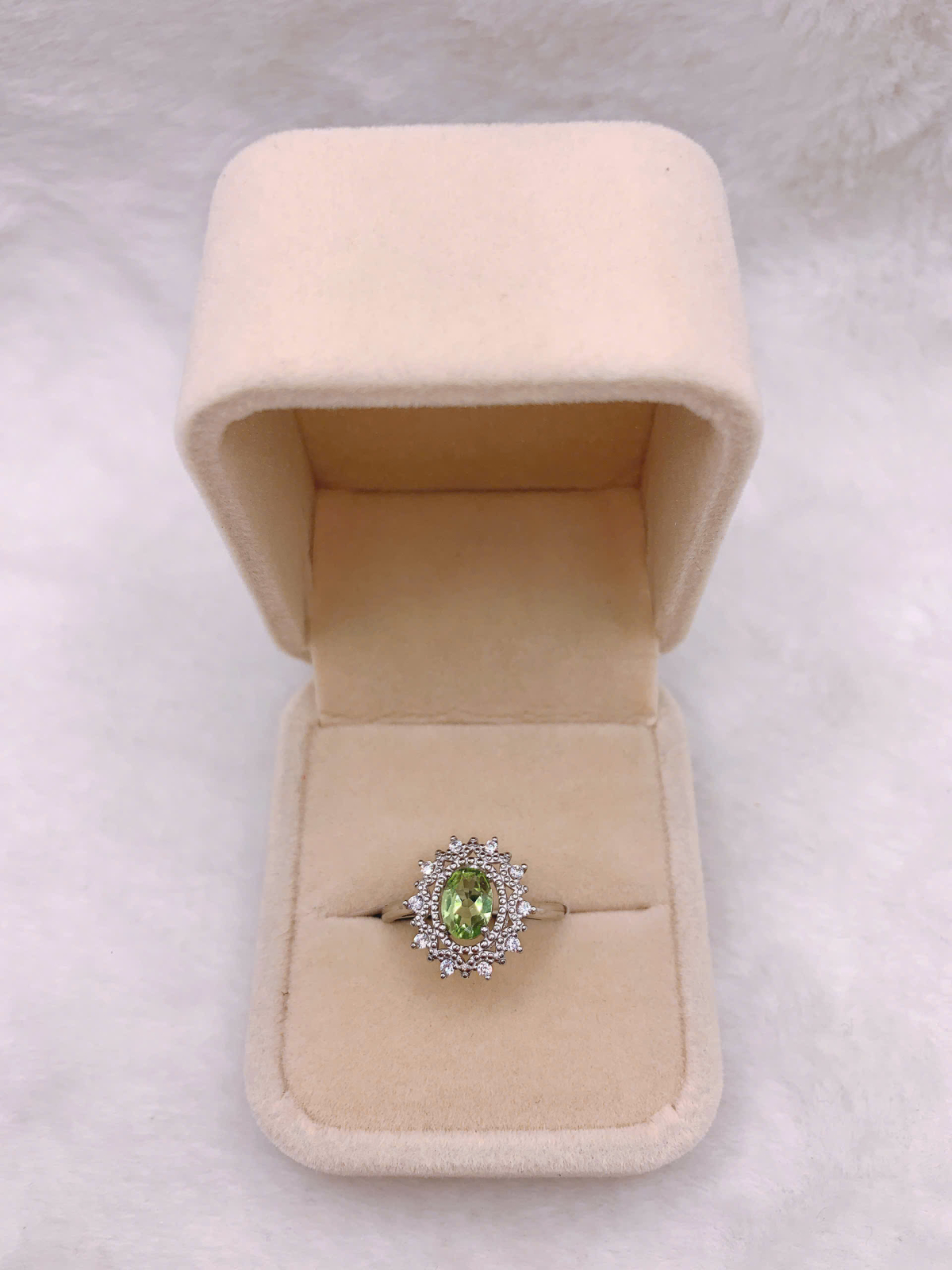 Nhẫn Đá Peridot Bạc 925 - RPR054