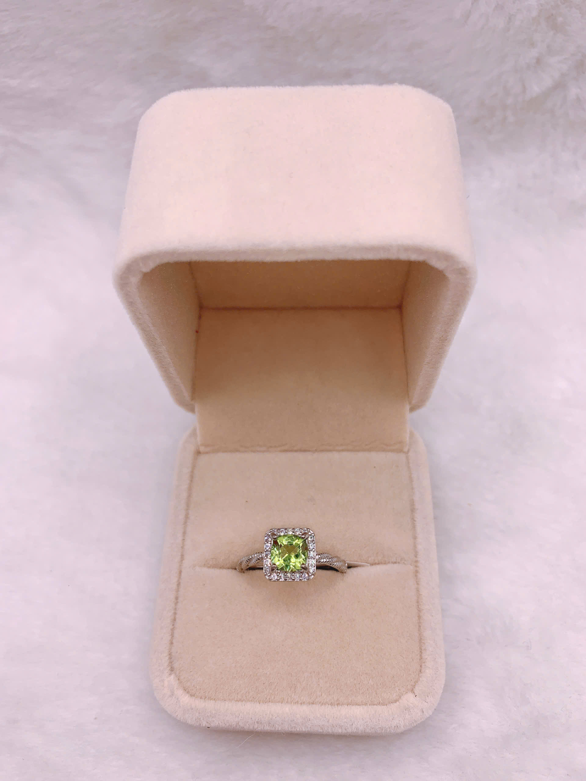 Nhẫn Đá Peridot Bạc 925 - RPR075
