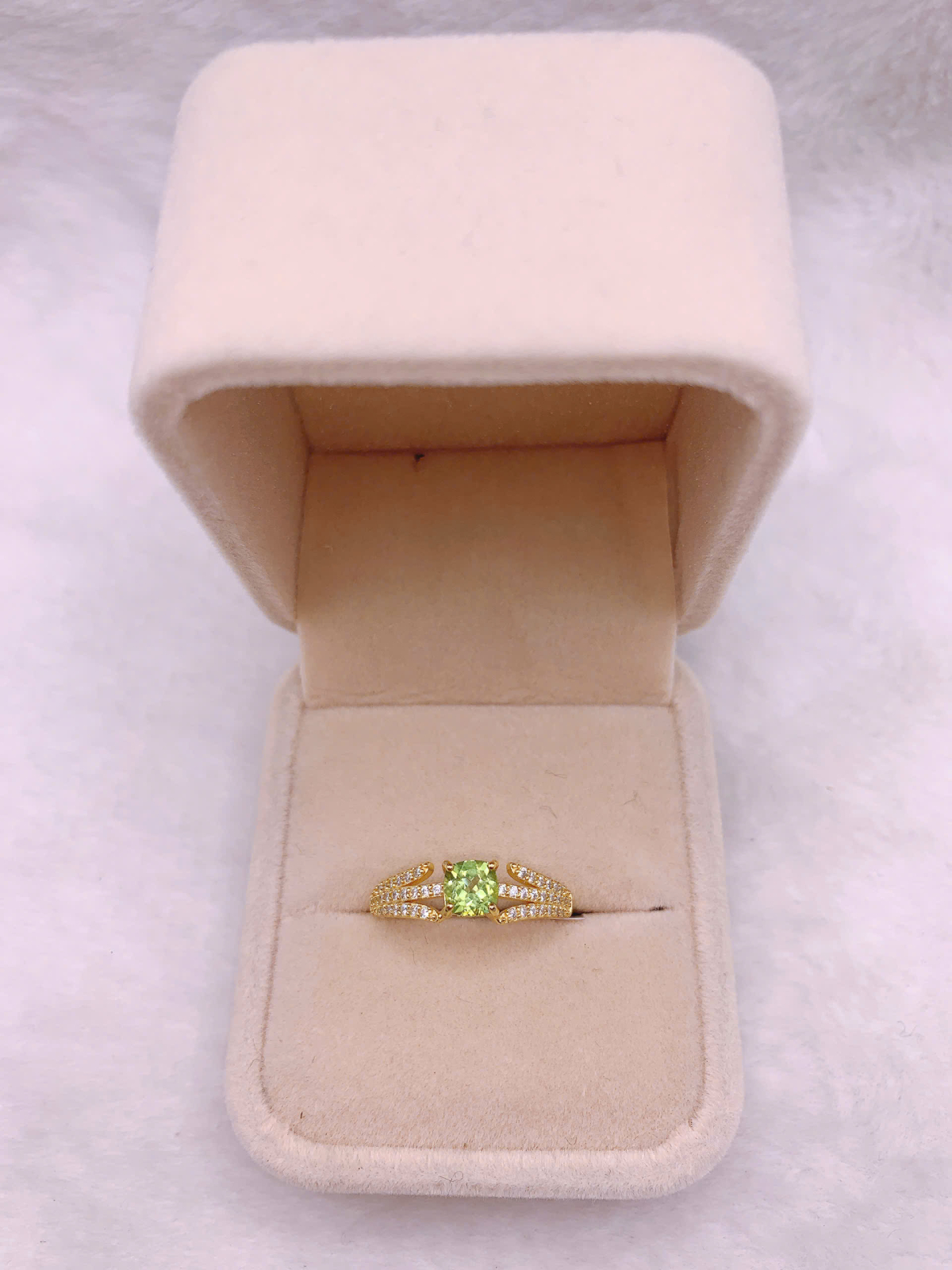 Nhẫn Đá Peridot Bạc 925 - RPR106
