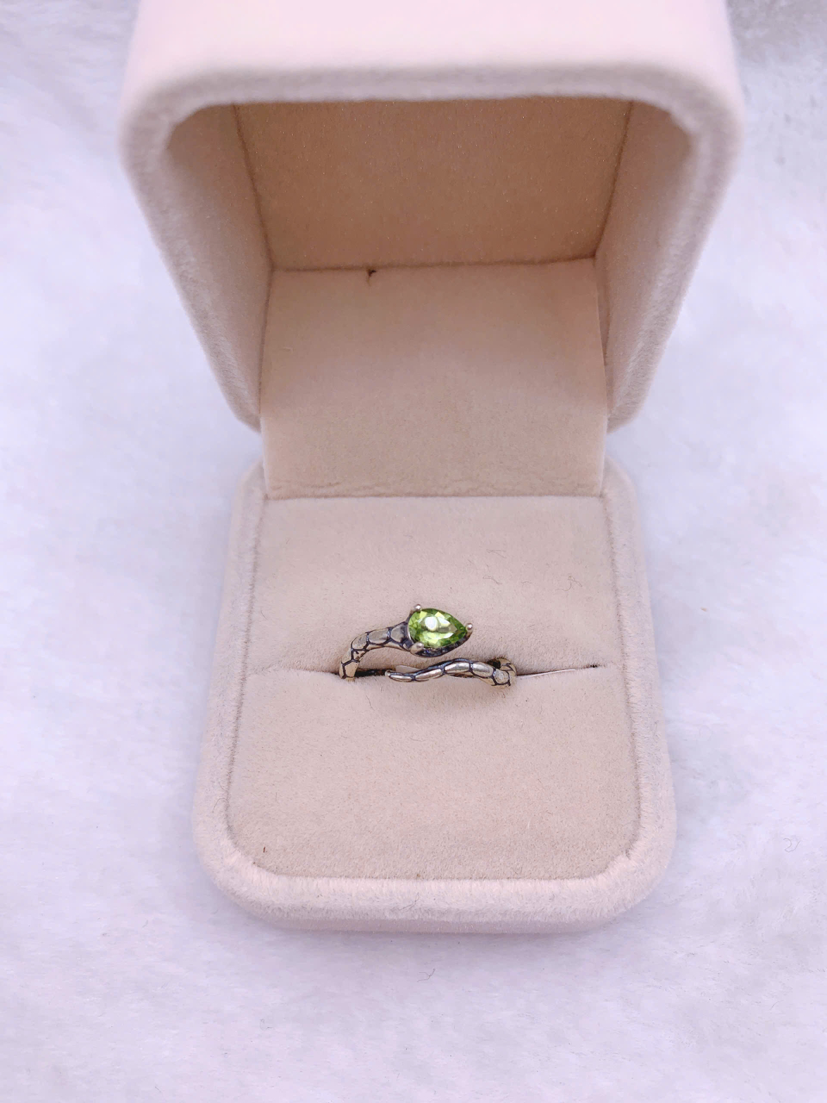Nhẫn Đá Peridot Bạc 925 - RPR102