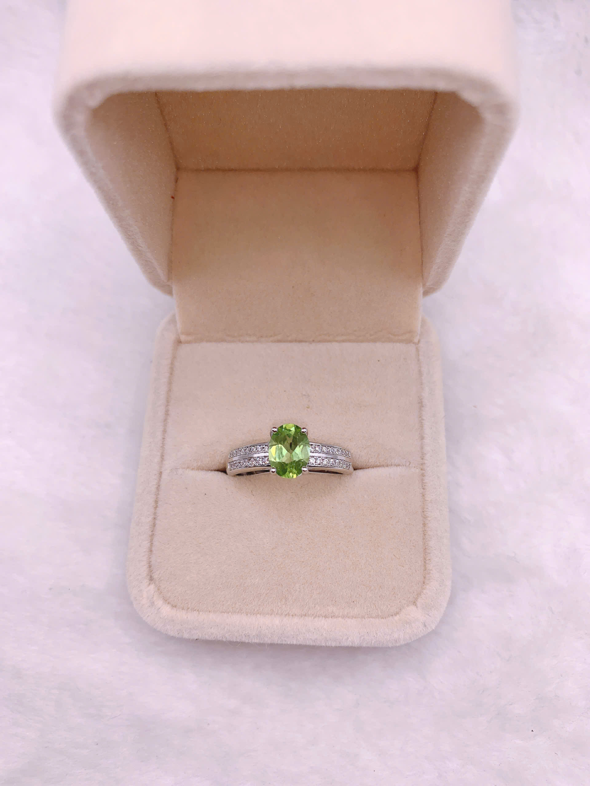 Nhẫn Đá Peridot Bạc 925 - RPR093