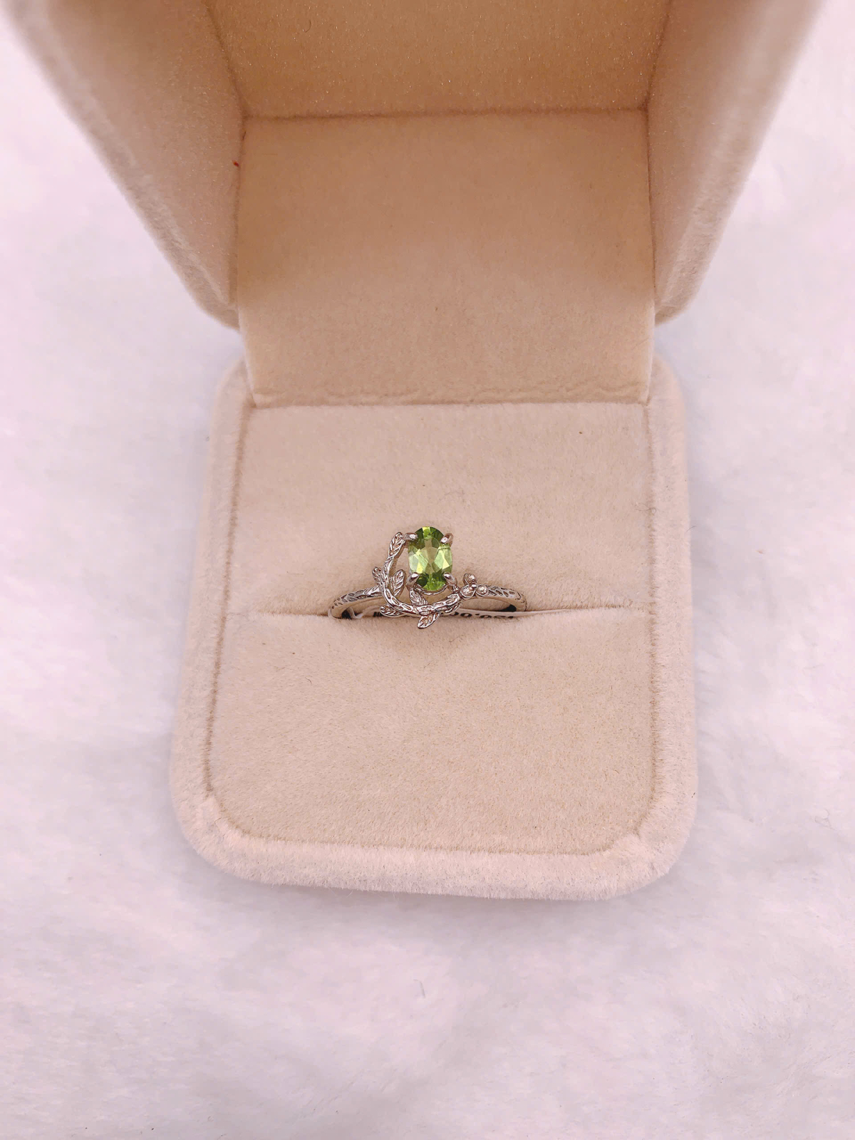 Nhẫn Đá Peridot Bạc 925 - RPR055