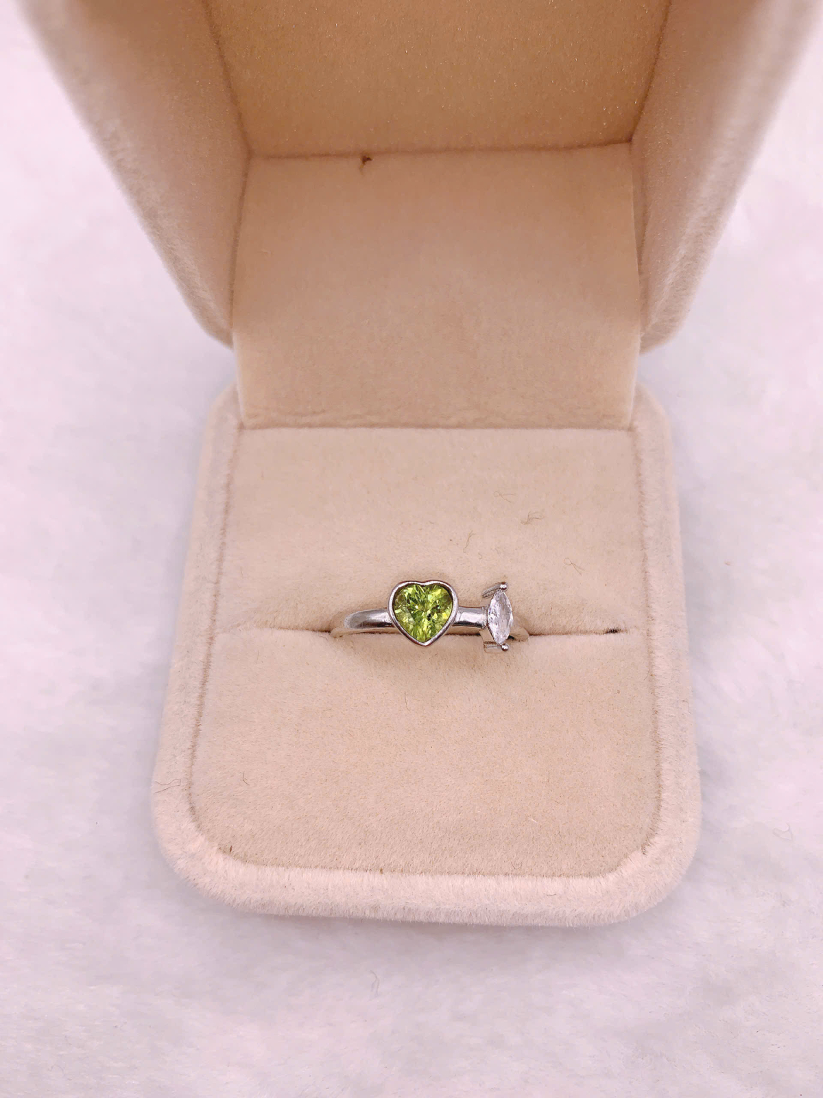 Nhẫn Đá Peridot Bạc 925 - RPR039