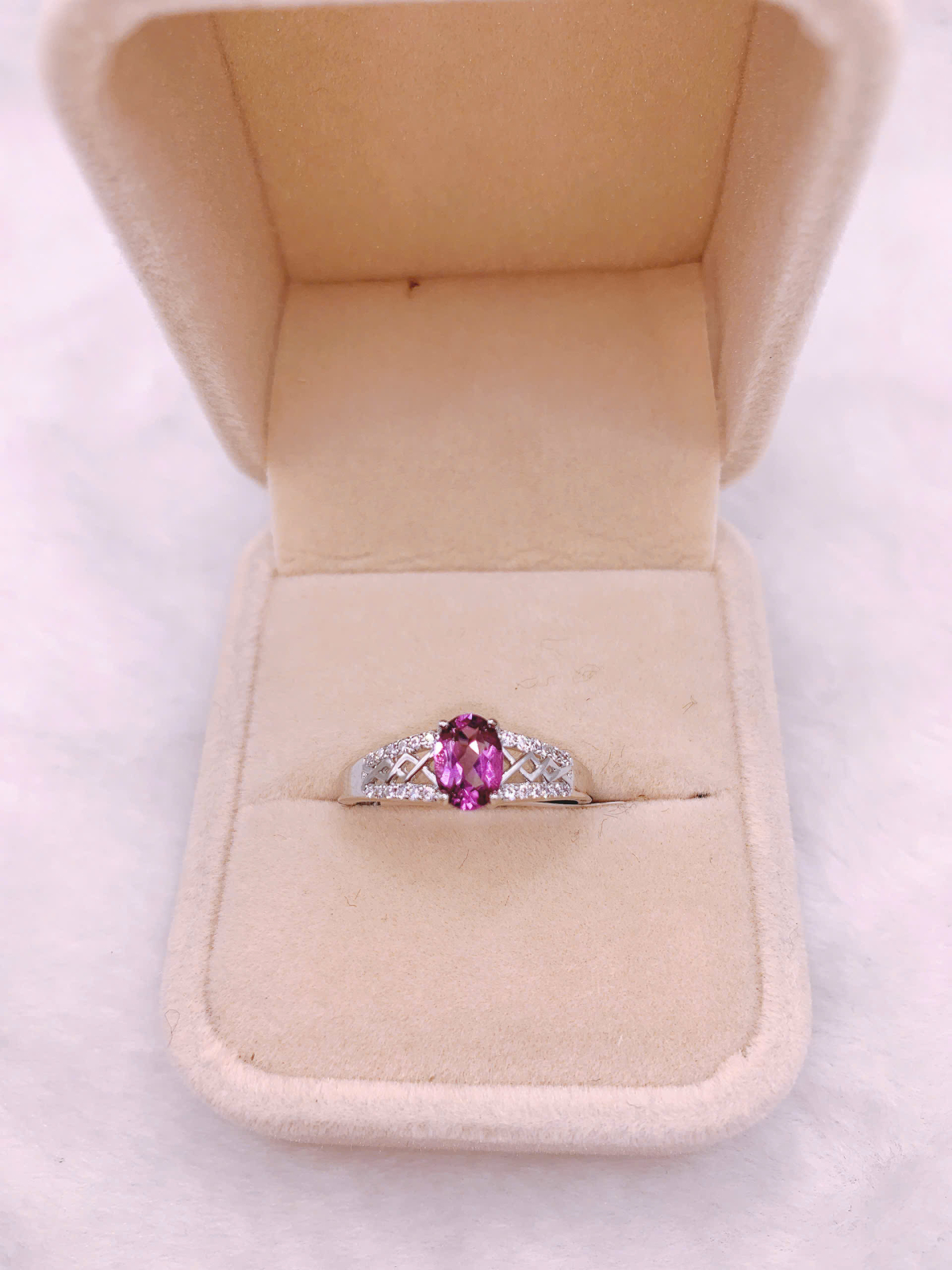 Nhẫn Nữ Gắn Đá Amethyst Bạc 925 - RPA020