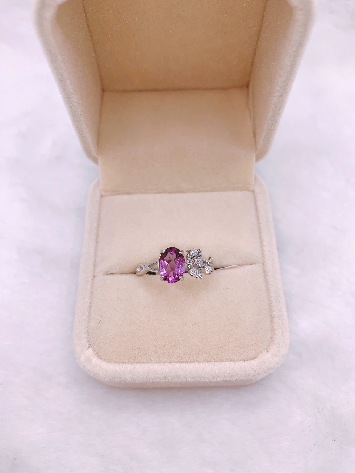 Nhẫn Nữ Gắn Đá Amethyst Bạc 925 - RPA090