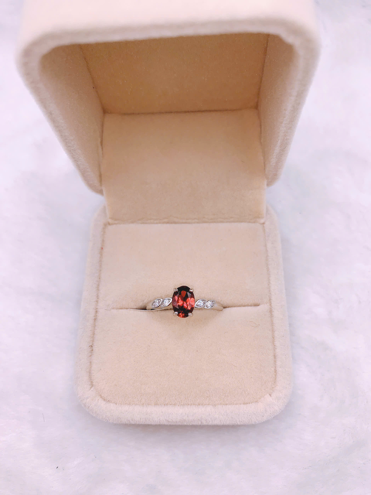 Nhẫn Đá Garnet Bạc 925 - RGN137