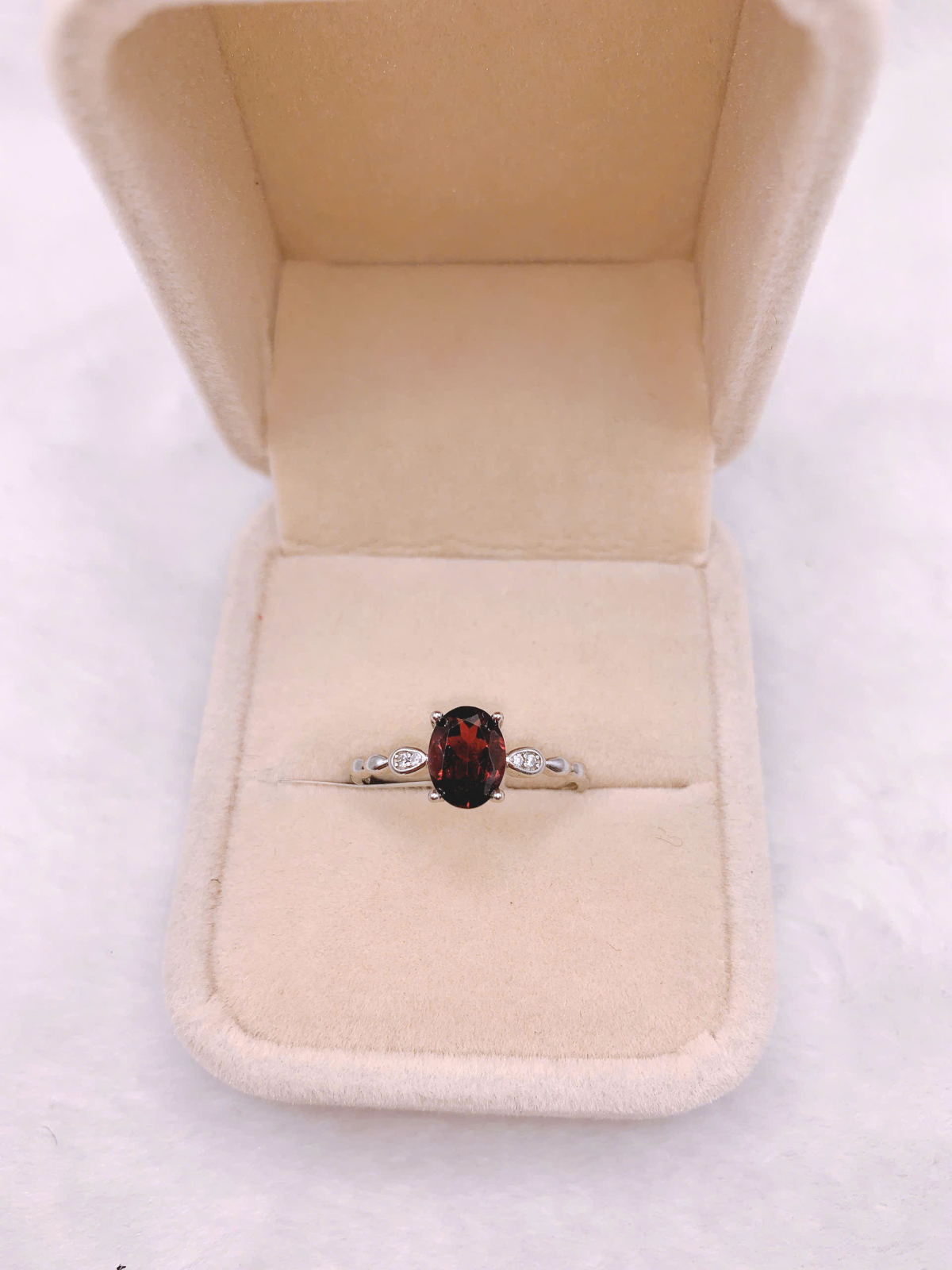 Nhẫn Đá Garnet Bạc 925 - RGN124