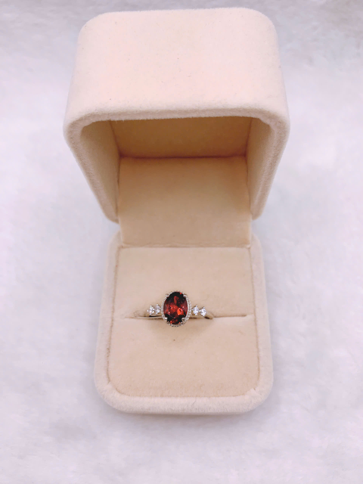 Nhẫn Đá Garnet Bạc 925 - RGN160