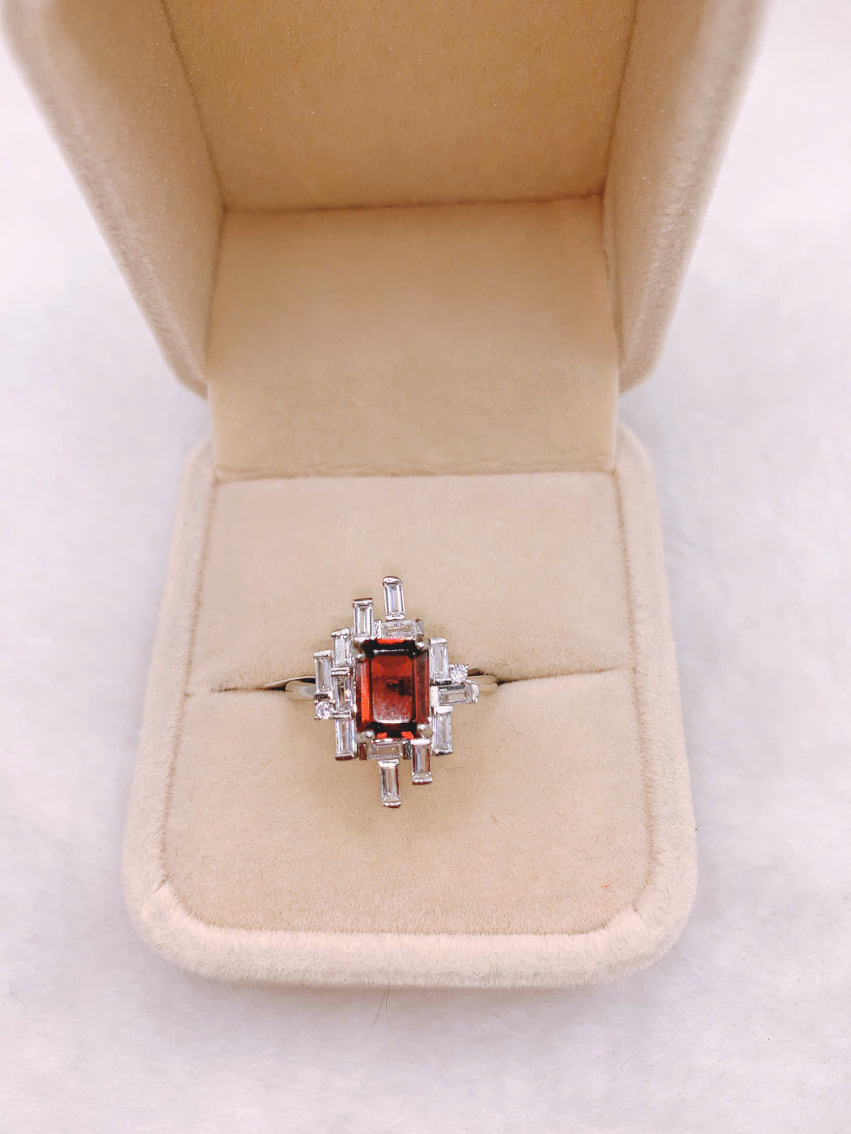 Nhẫn Đá Garnet Bạc 925 - RGN162