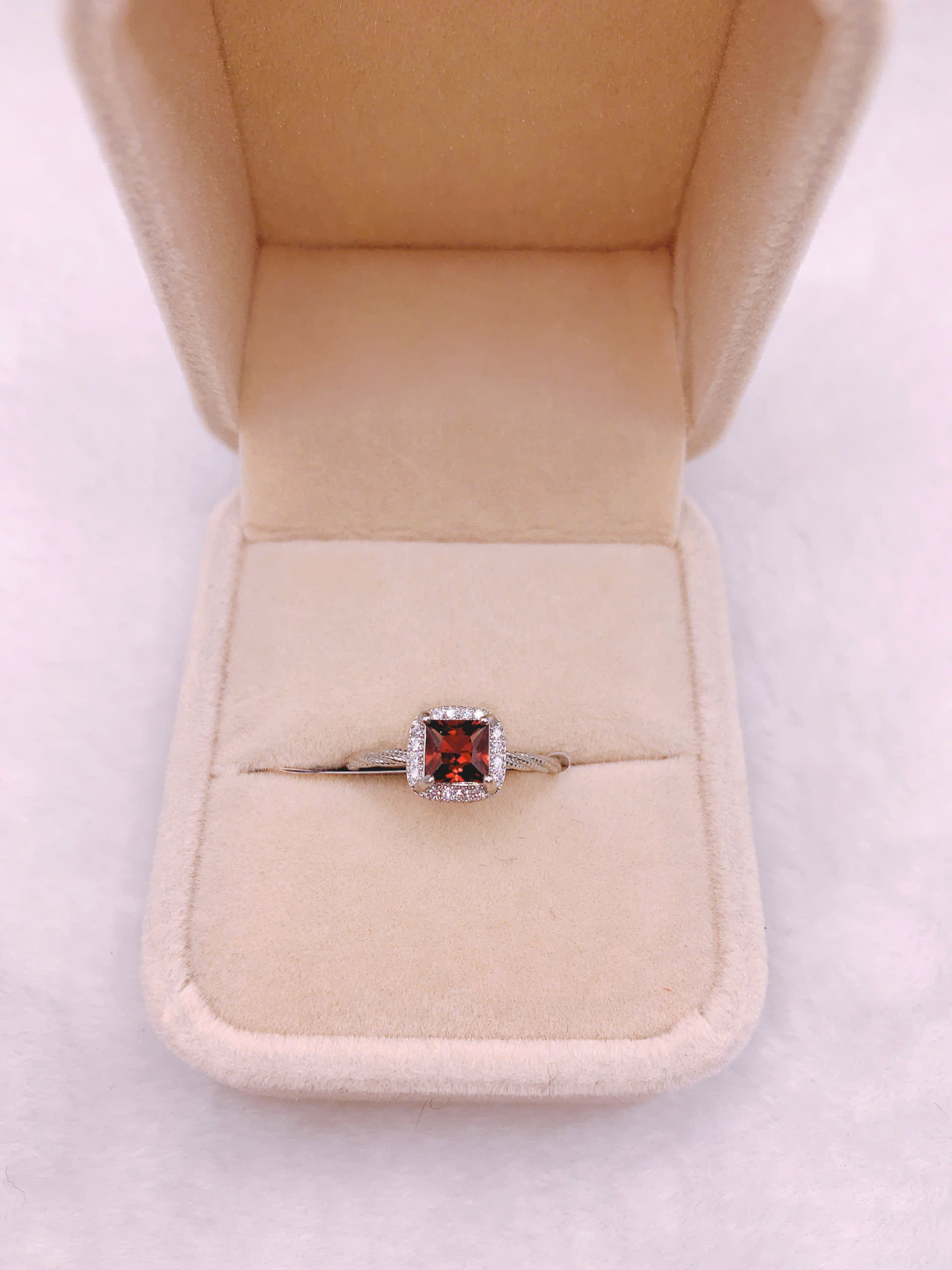 Nhẫn Đá Garnet Bạc 925 - RGN165