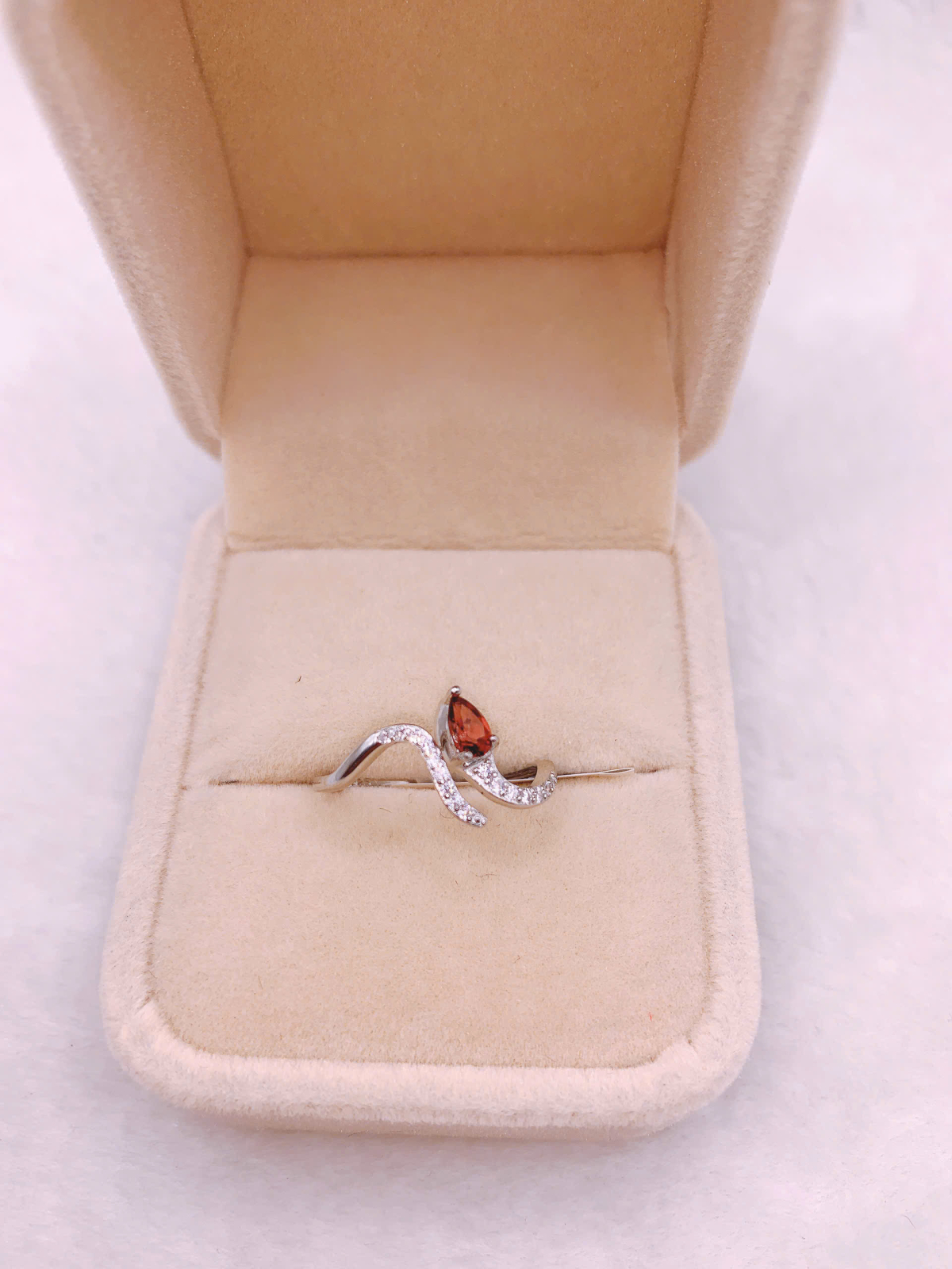 Nhẫn Đá Garnet Bạc 925 - RGN154