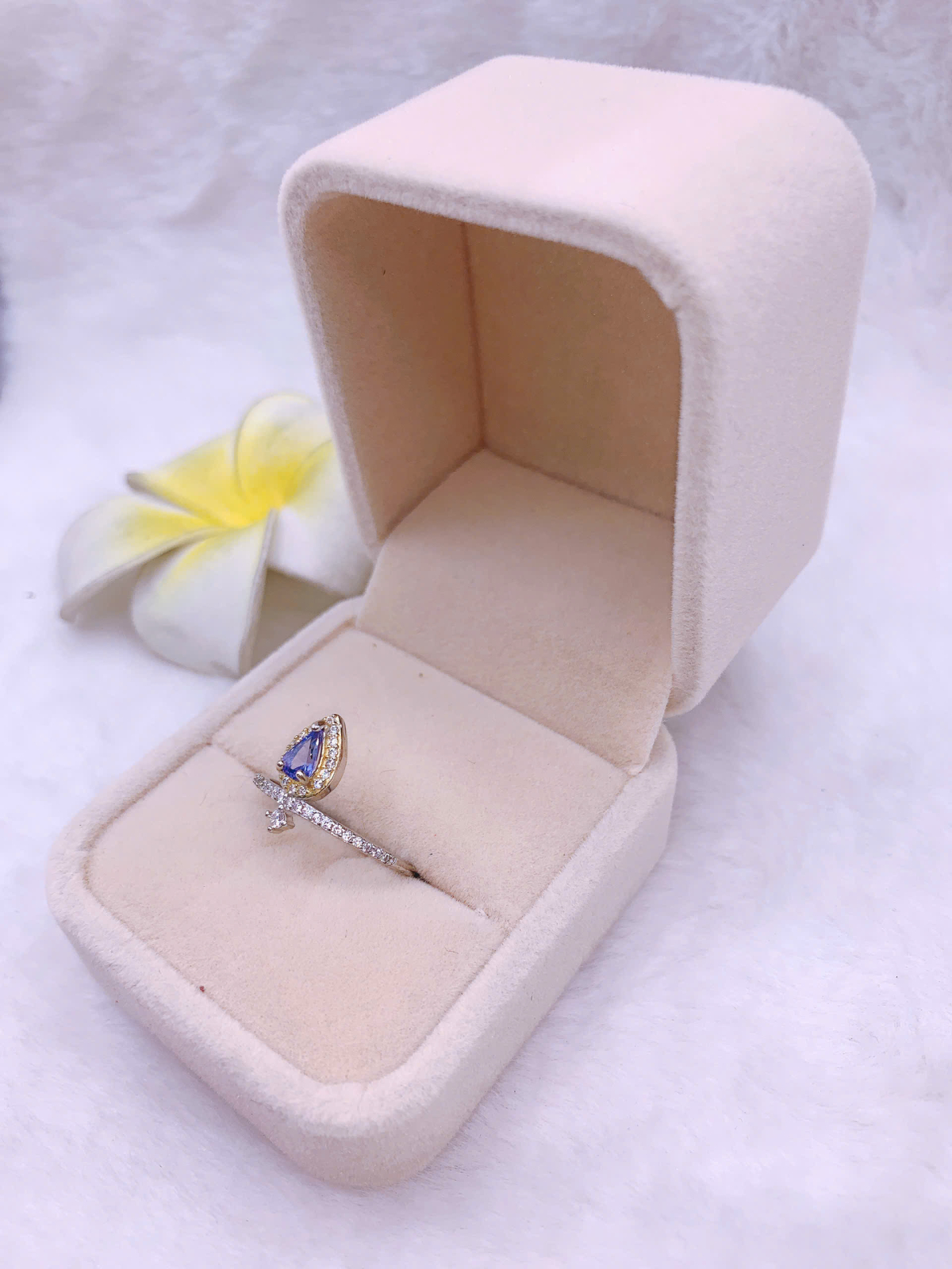Nhẫn Đá Tanzanite Bạc 925 - RTZ039