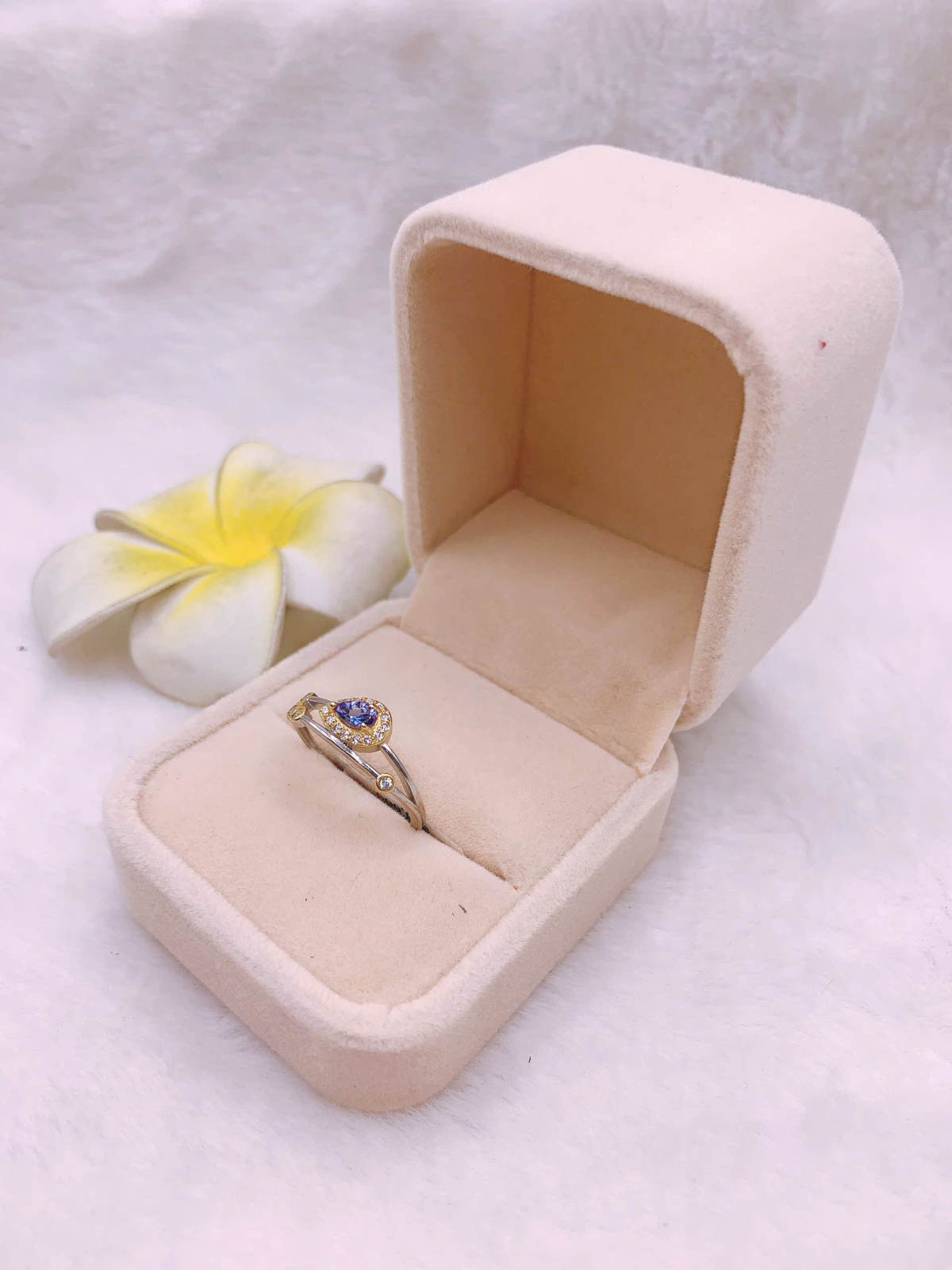 Nhẫn Đá Tanzanite Bạc 925 - RTZ060