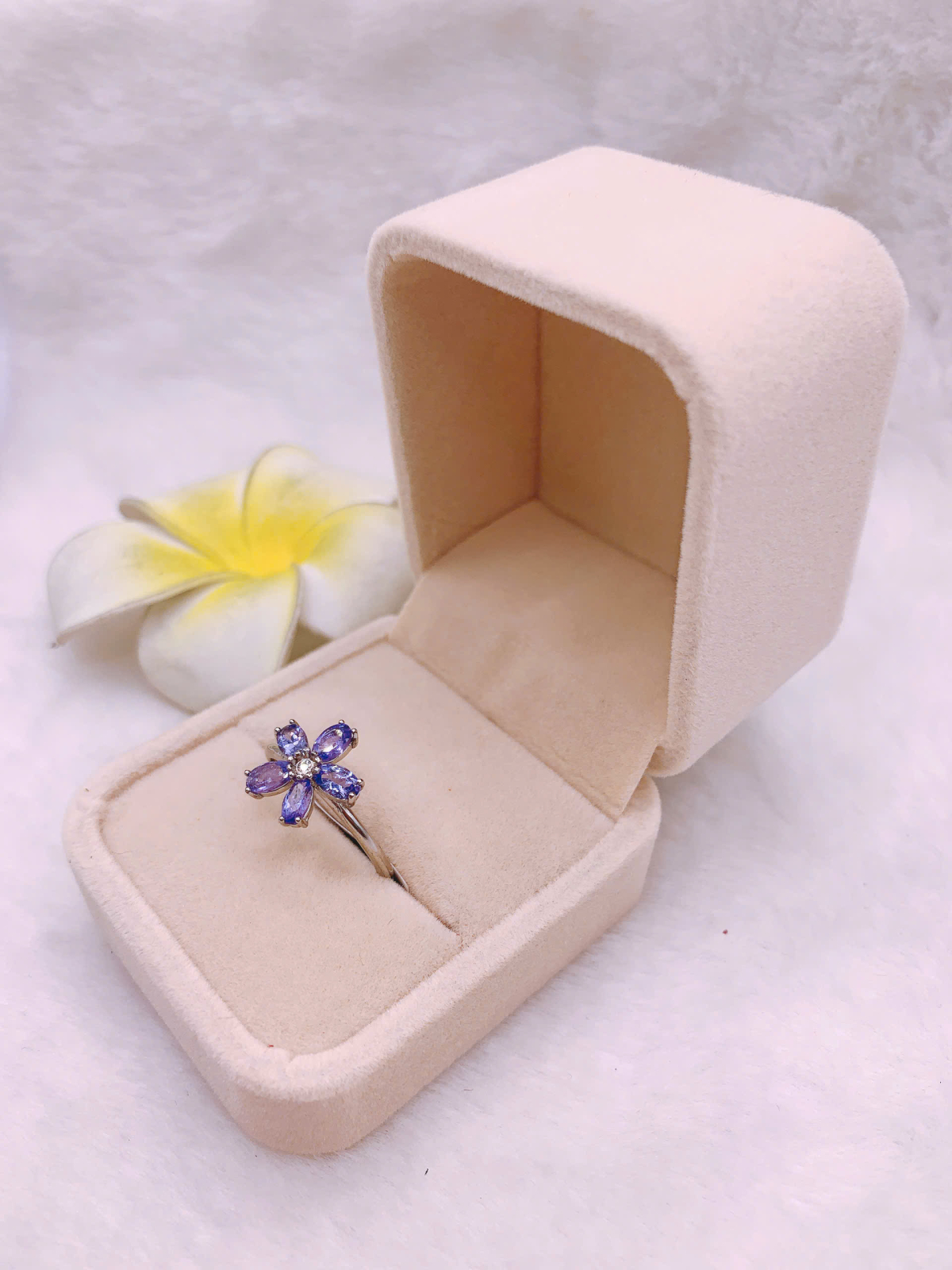 Nhẫn Đá Tanzanite Bạc 925 - RTZ045
