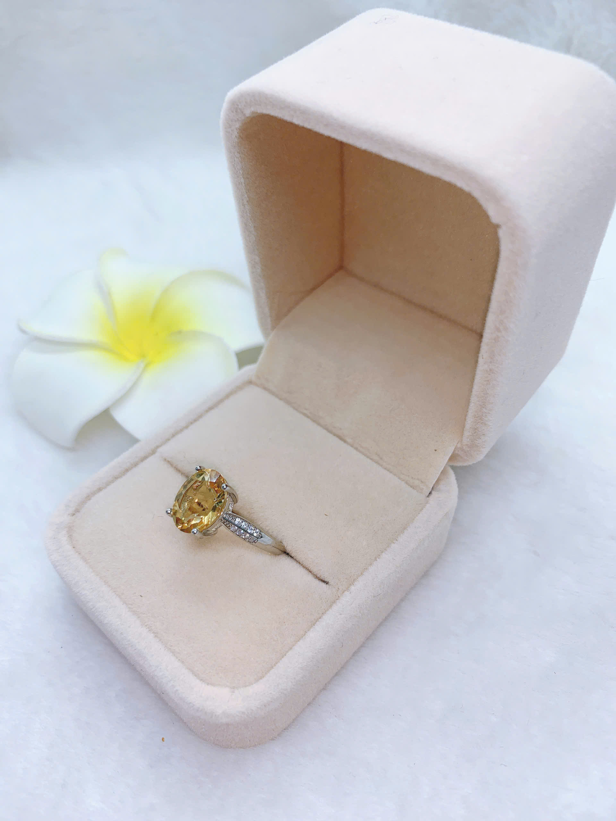 Nhẫn Đính Đá Citrine Bạc 925 - RCT229