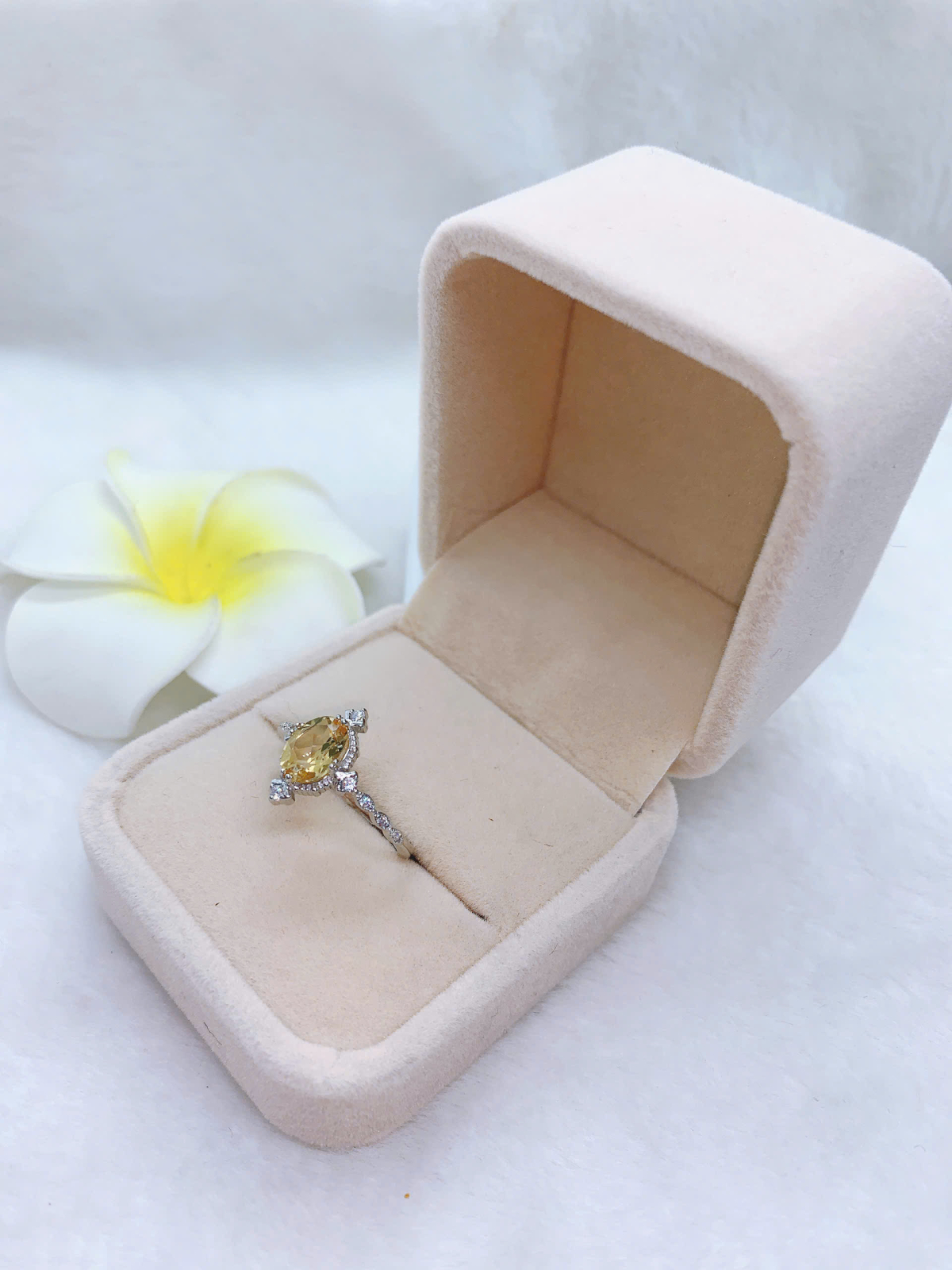 Nhẫn Đính Đá Citrine Bạc 925 - RCT232