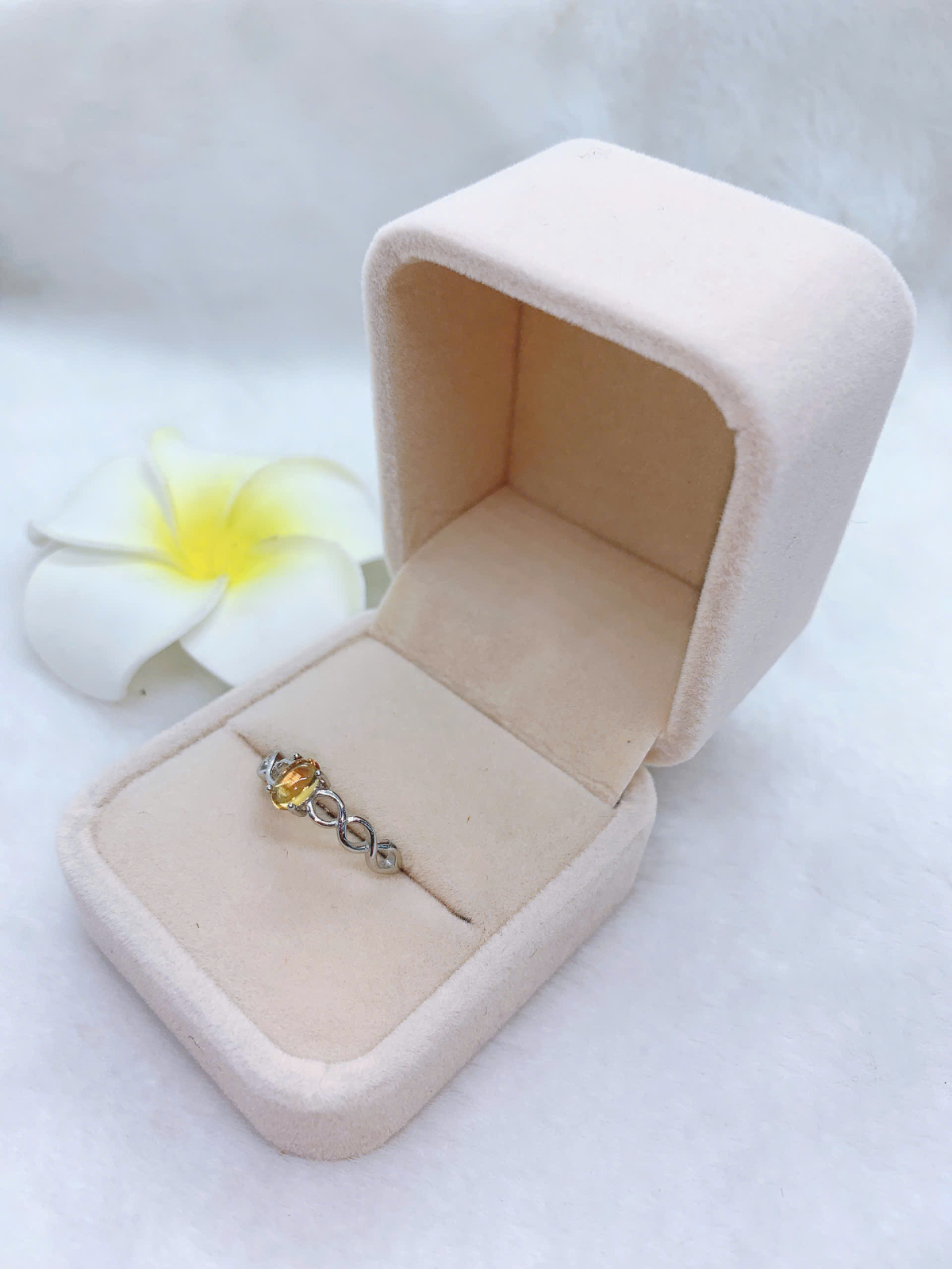 Nhẫn Đính Đá Citrine Bạc 925 - RCT225