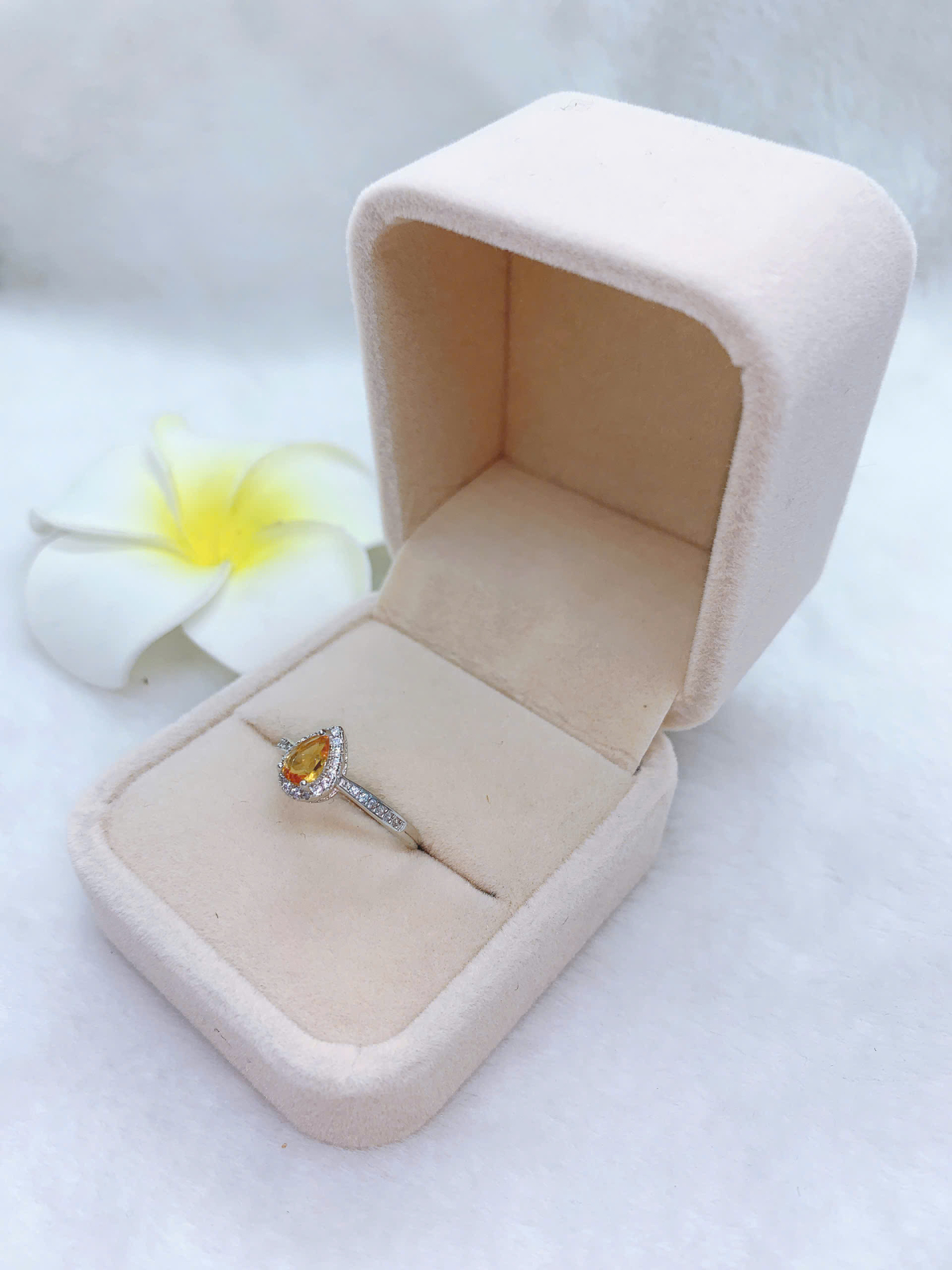 Nhẫn Đính Đá Citrine Bạc 925 - RCT228