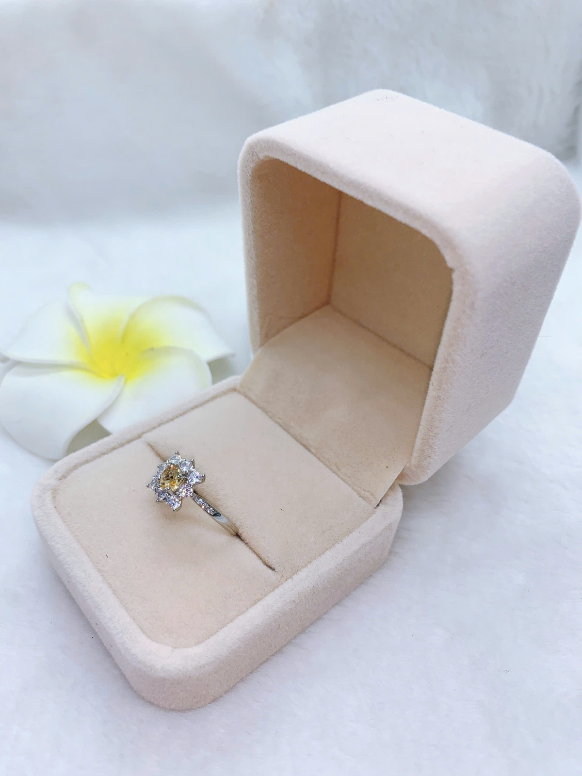 Nhẫn Đính Đá Citrine Bạc 925 - RCT224