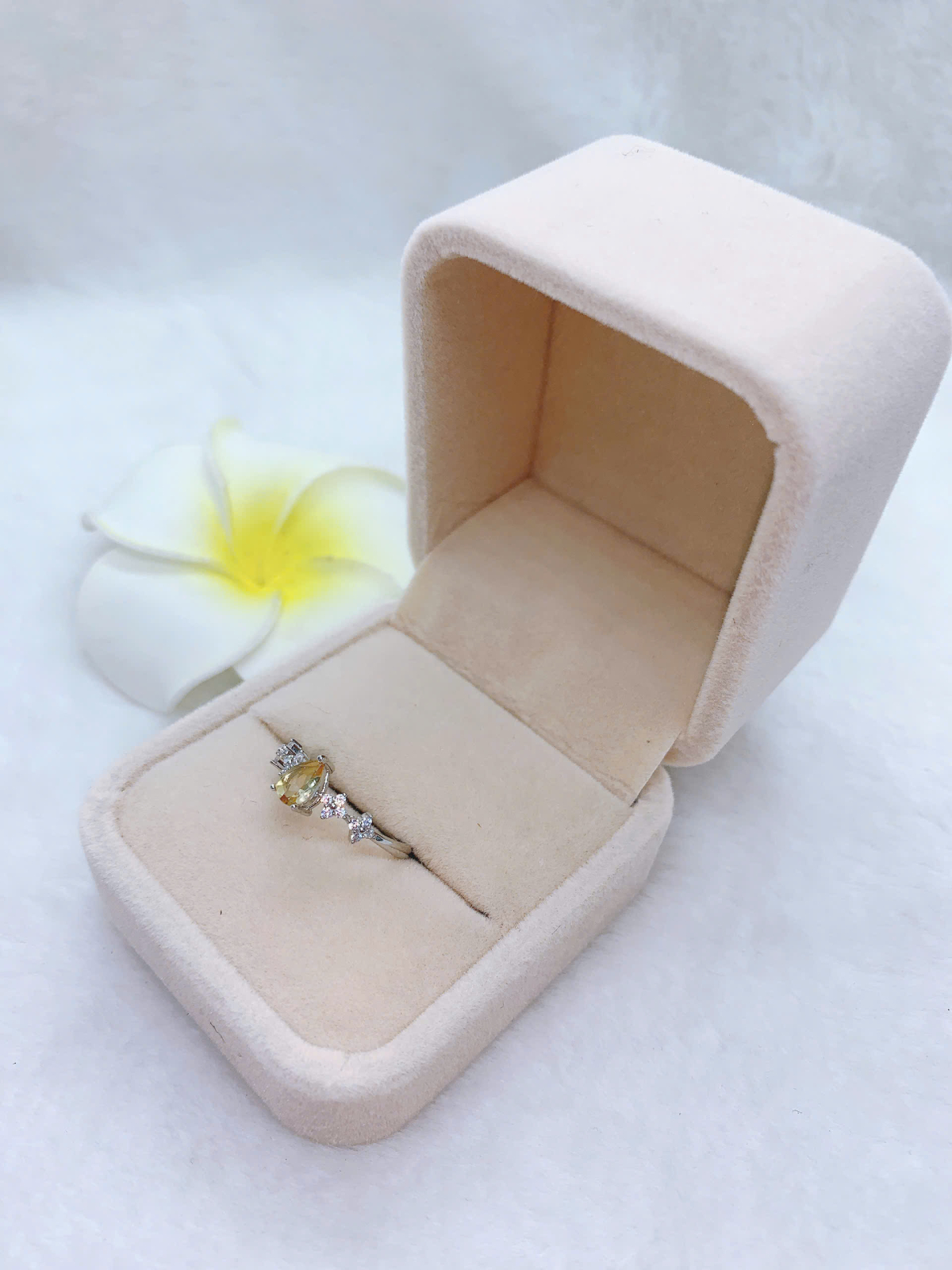 Nhẫn Đính Đá Citrine Bạc 925 - RCT223