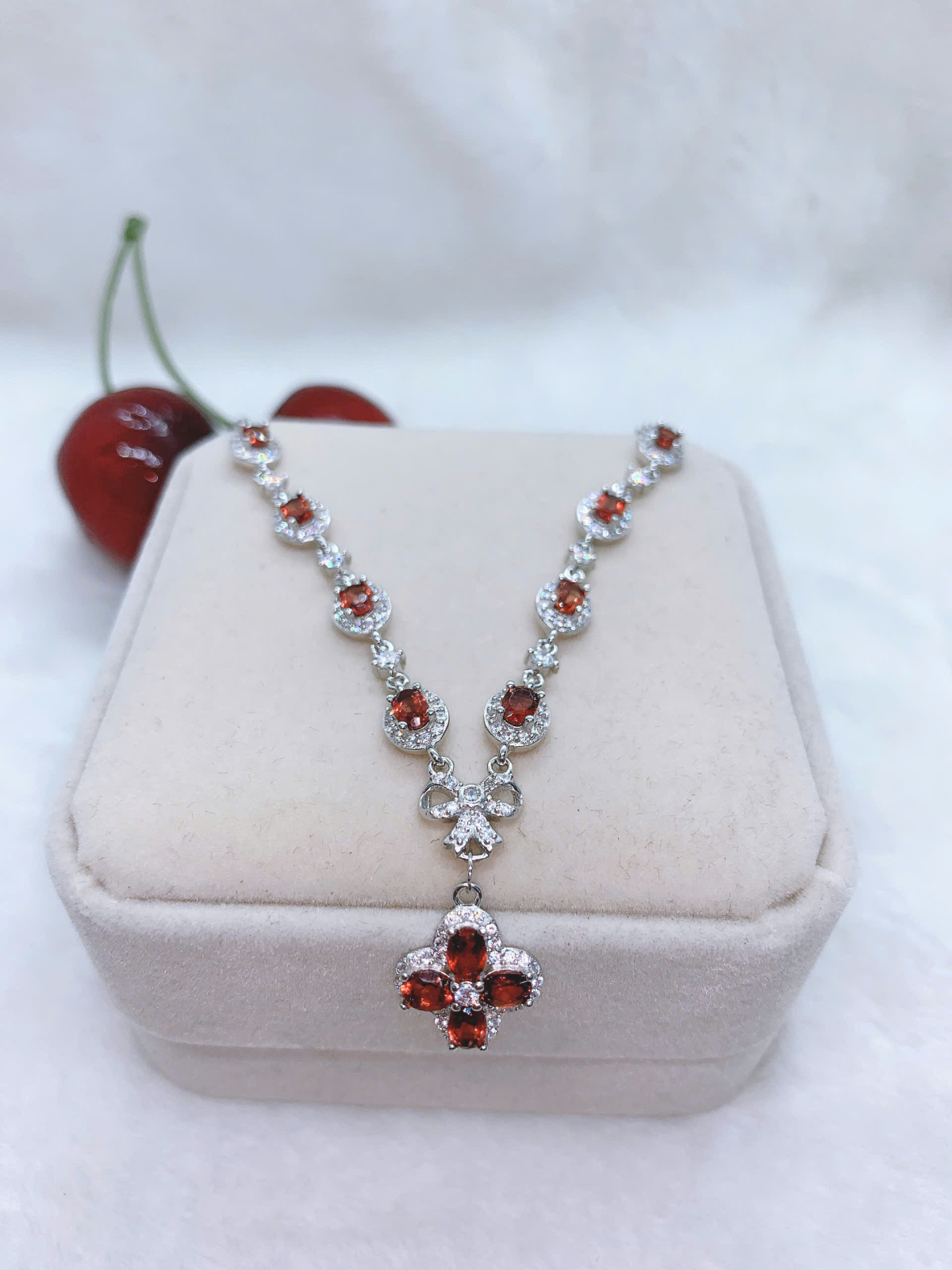 Mặt Dây Chuyền Đá Garnet Bạc 925 - PGN73