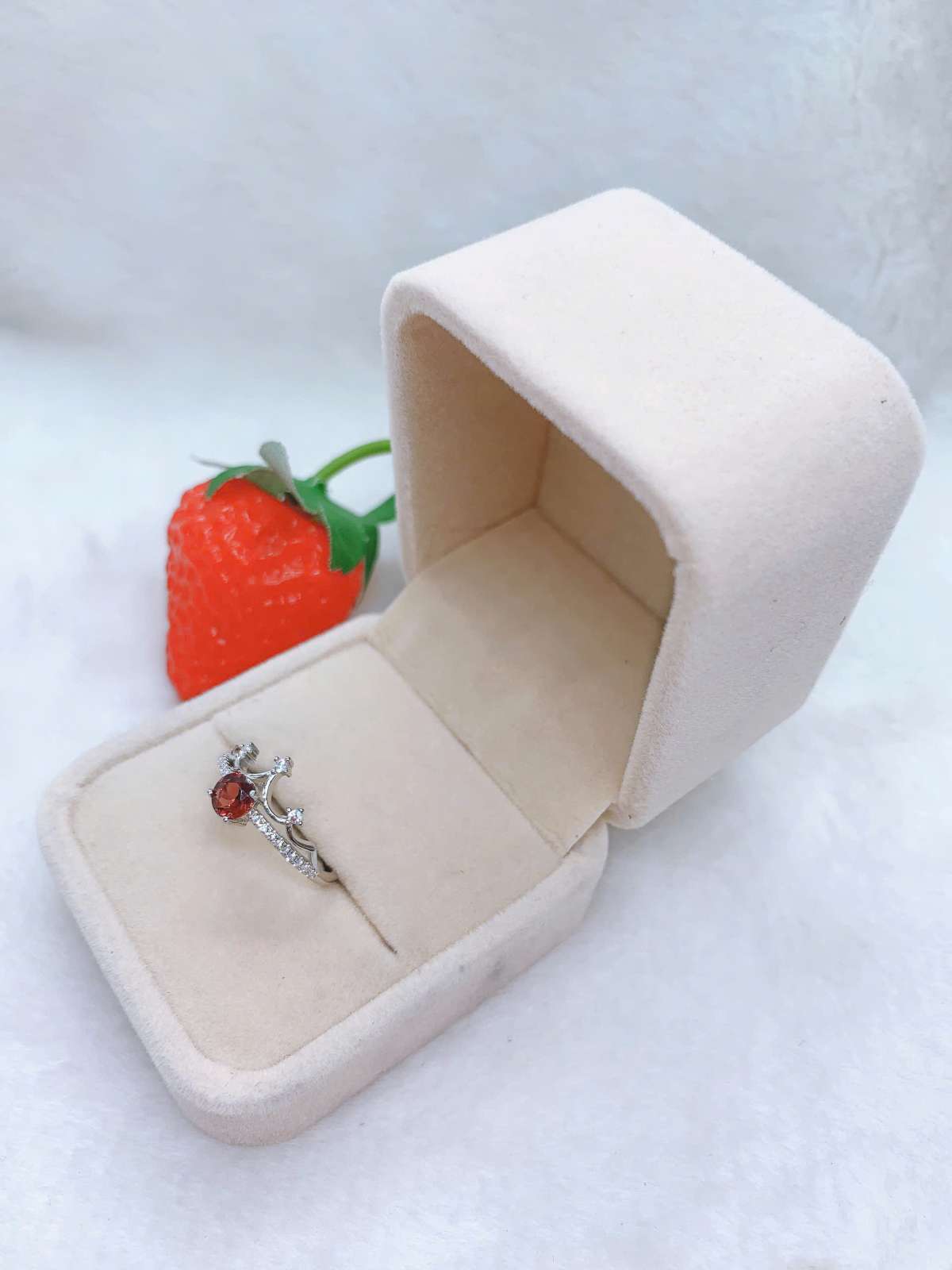 Nhẫn Đá Garnet Bạc 925 - RGN175