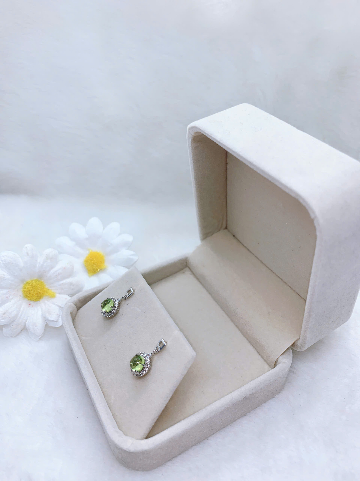 Bông Tai Đá Peridot 5*7mm Bạc 925 - EPR047
